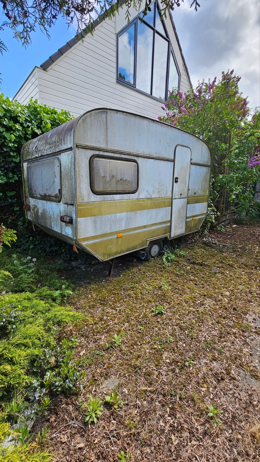 Oude sloopcaravan - GRATIS AF TE HALEN, Caravans en Kamperen, Kampeeraccessoires, Ophalen