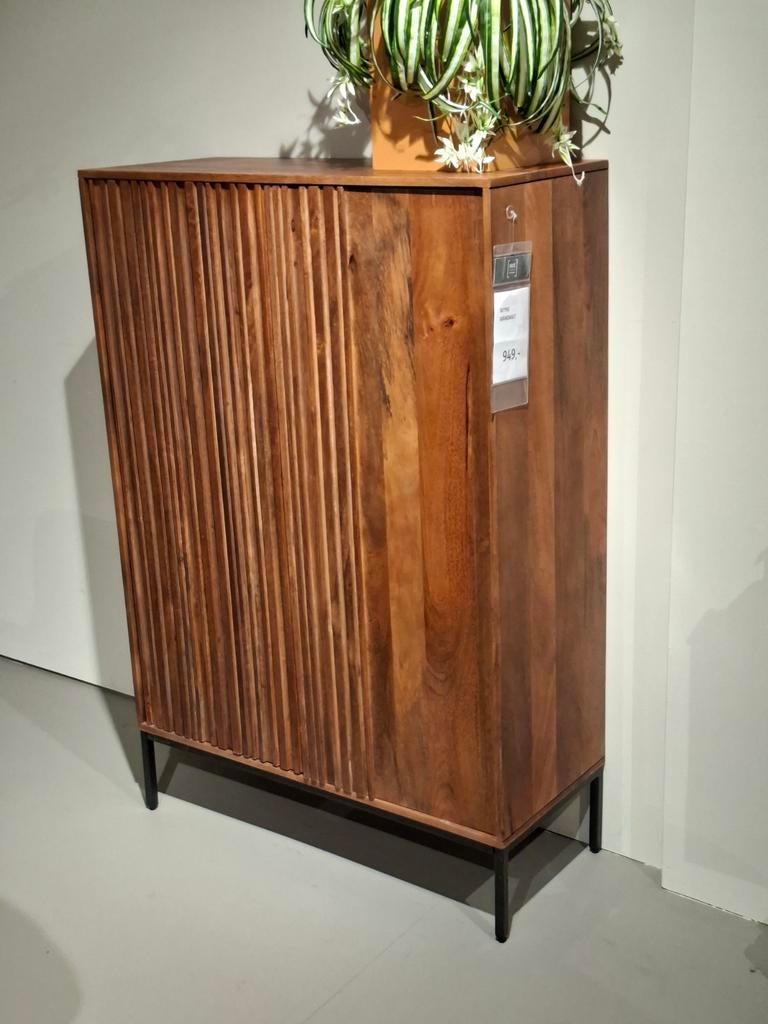 Showroommodel Wandkast Ritmo Mango hout, Huis en Inrichting, Kasten | Wandmeubels, Ophalen, 200 cm of meer, Nieuw, Minder dan 150 cm