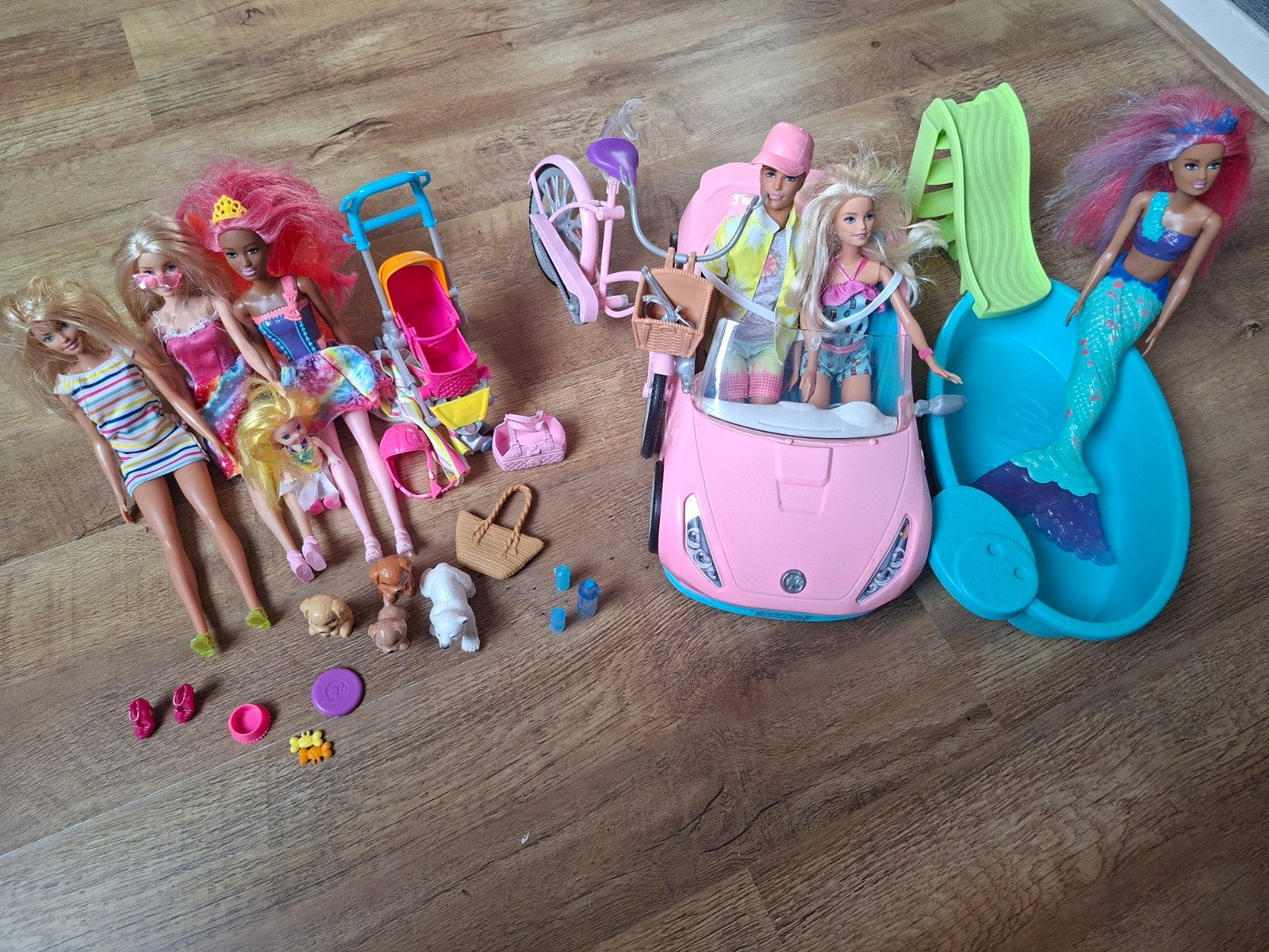 Barbie set met accessoires, Ophalen of Verzenden, Gebruikt, Barbie