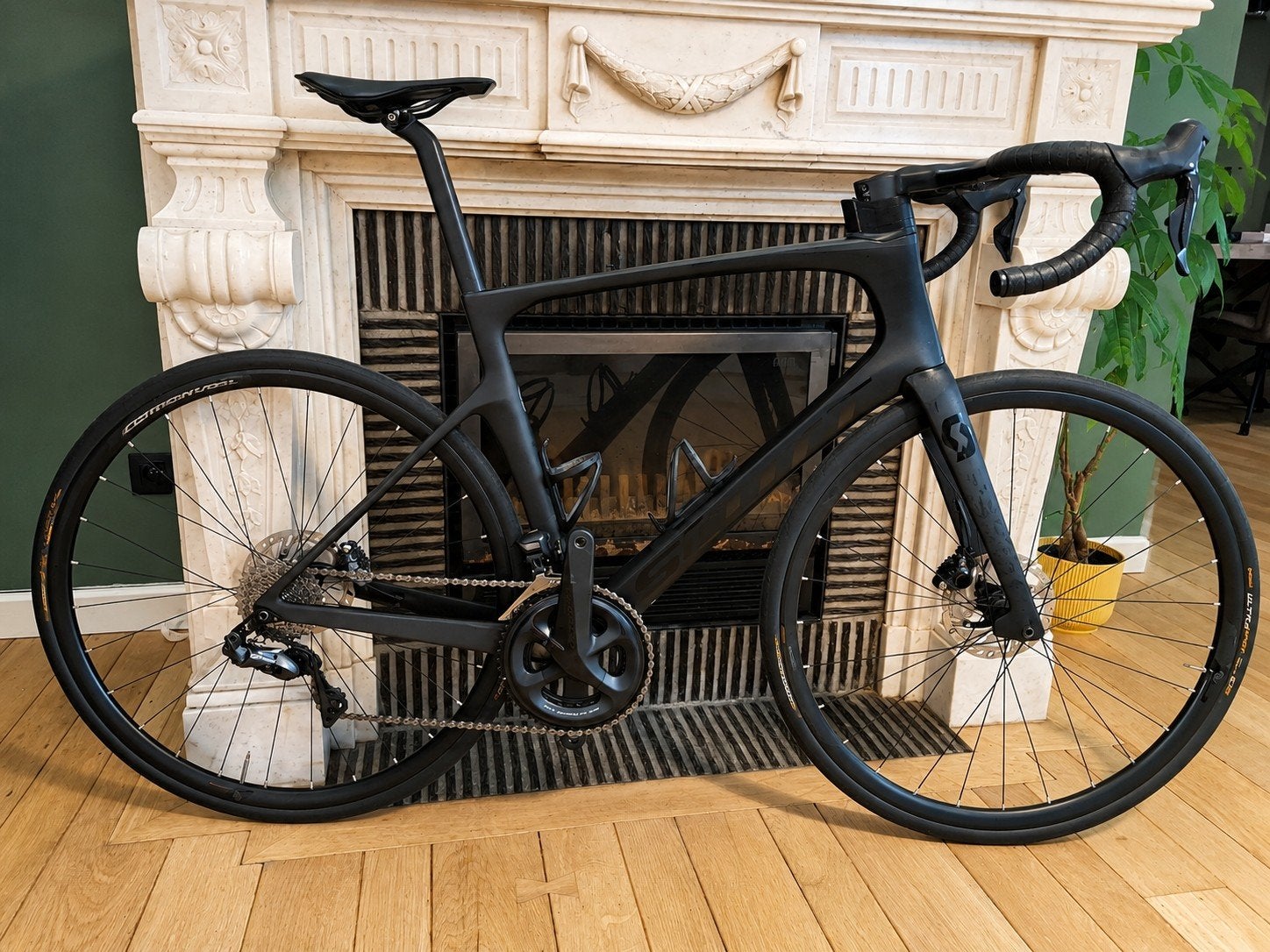 Scott Foil 20 - Ultegra di2, 28 inch, Carbon, Zo goed als nieuw, Meer dan 20 versnellingen