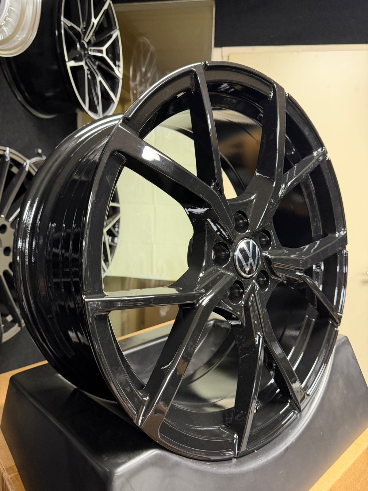 18 inch velgen voor Volkswagen Estoril R look 5x100 Polo 2g, Auto-onderdelen, 18 inch, Velg(en), Nieuw, Ophalen of Verzenden