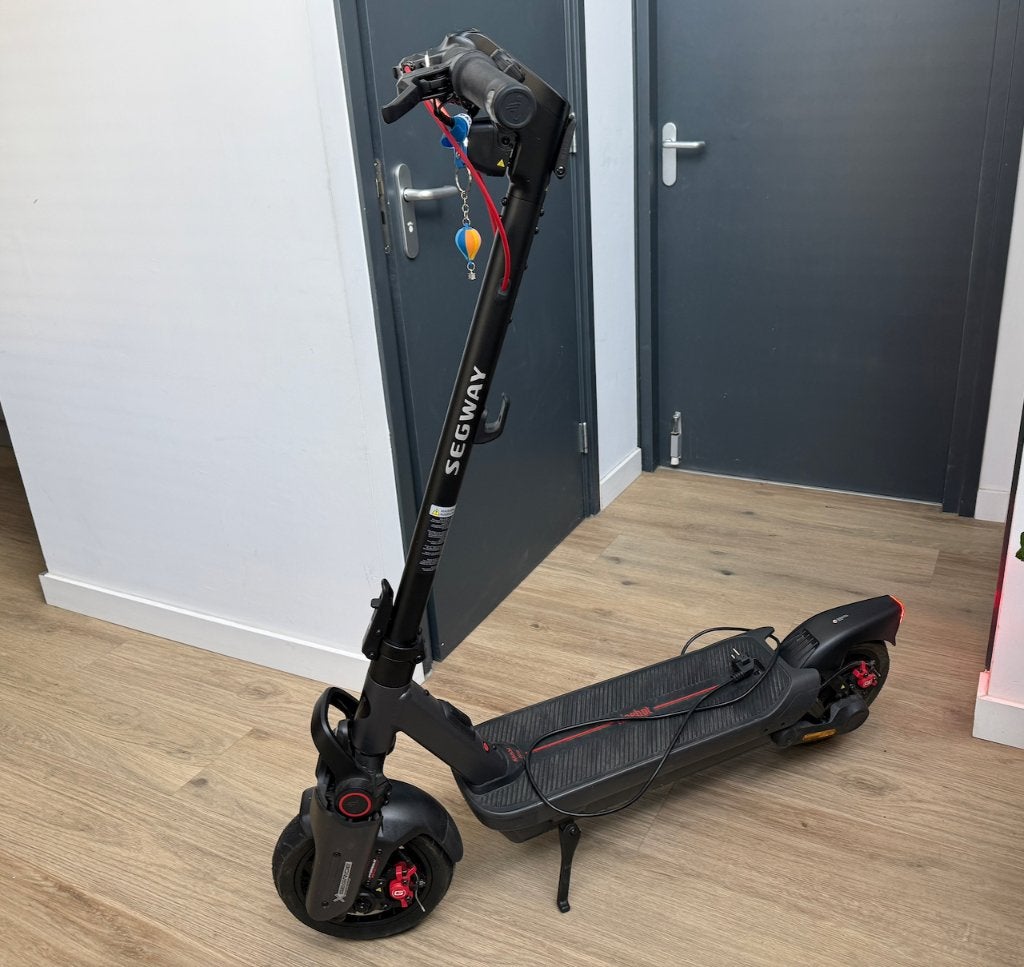 2× Segway Ninebot MAX G3 E – vrijwel nieuw – €600 per stuk, Ophalen of Verzenden, Zo goed als nieuw, Elektrische step (E-scooter)