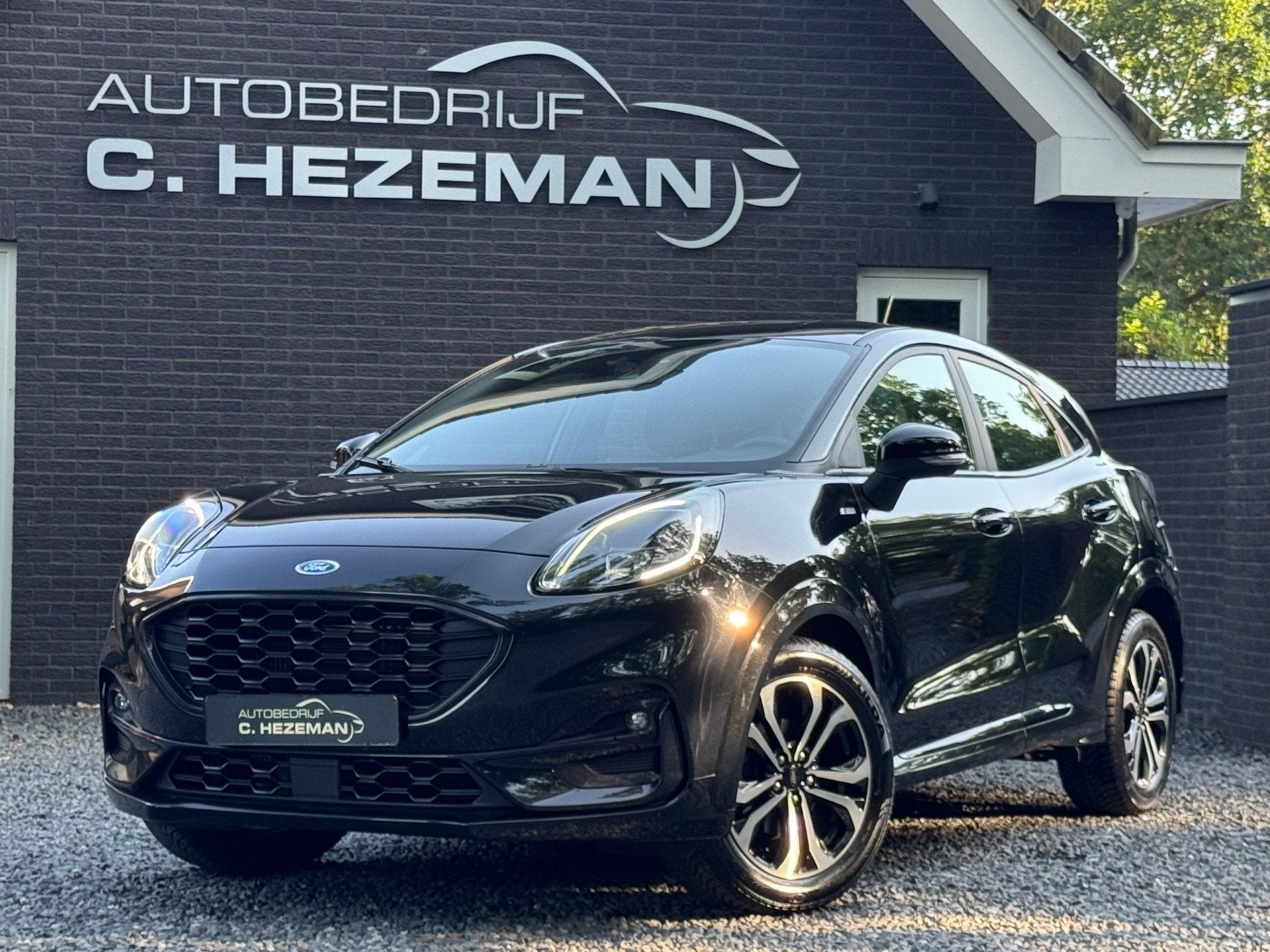 Ford Puma 1.0 125PK Hybrid ST-Line 1E EIG DEALER OH VIRTUAL, Auto's, Voorwielaandrijving, Zwart, Zwart, Origineel Nederlands