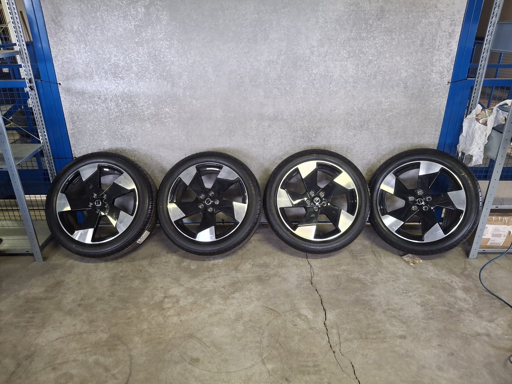 Set zomerwielen - Goodyear - 245 45 19