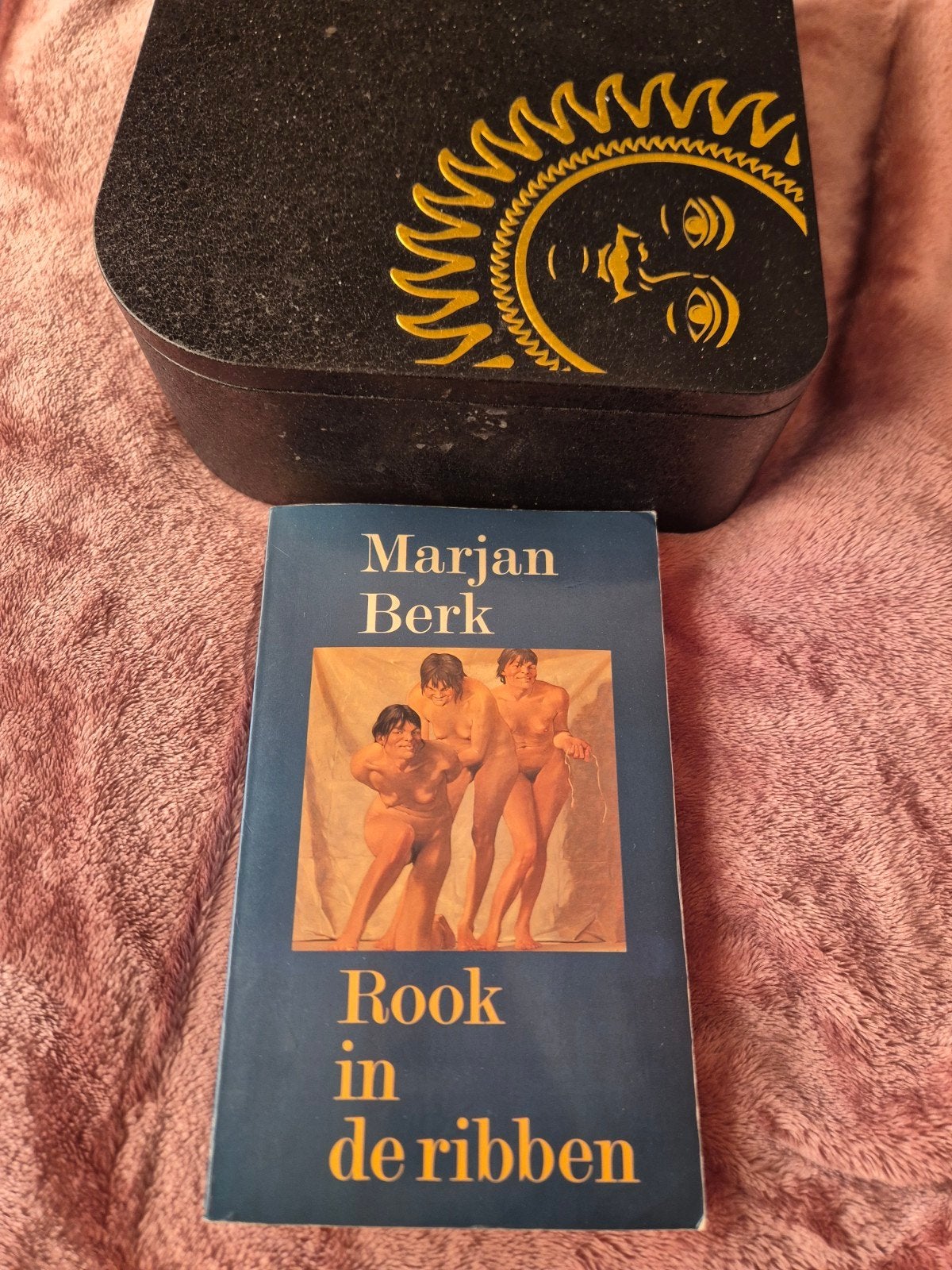 Marjan Berk - Rook in de ribben (Boek), Ophalen of Verzenden, Gelezen, Marjan Berk, Nederland
