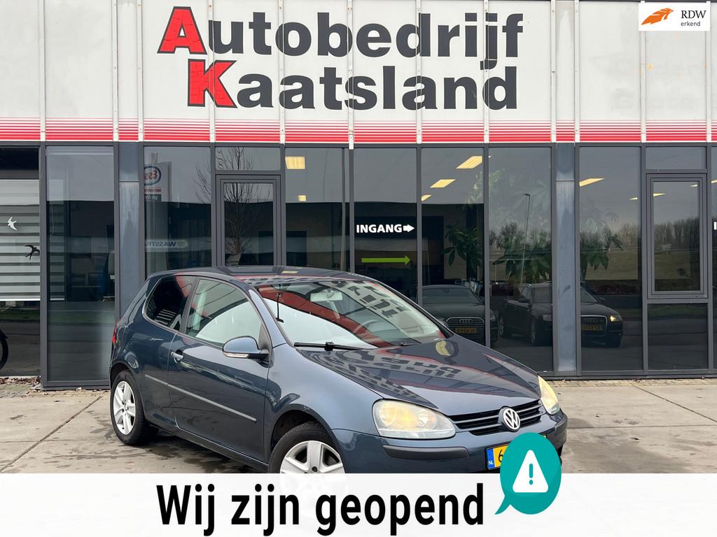 Volkswagen Golf 1.4 Trendline - Cruise - Electr Ramen - APK, Voorwielaandrijving, Gebruikt, Zwart, 4 cilinders