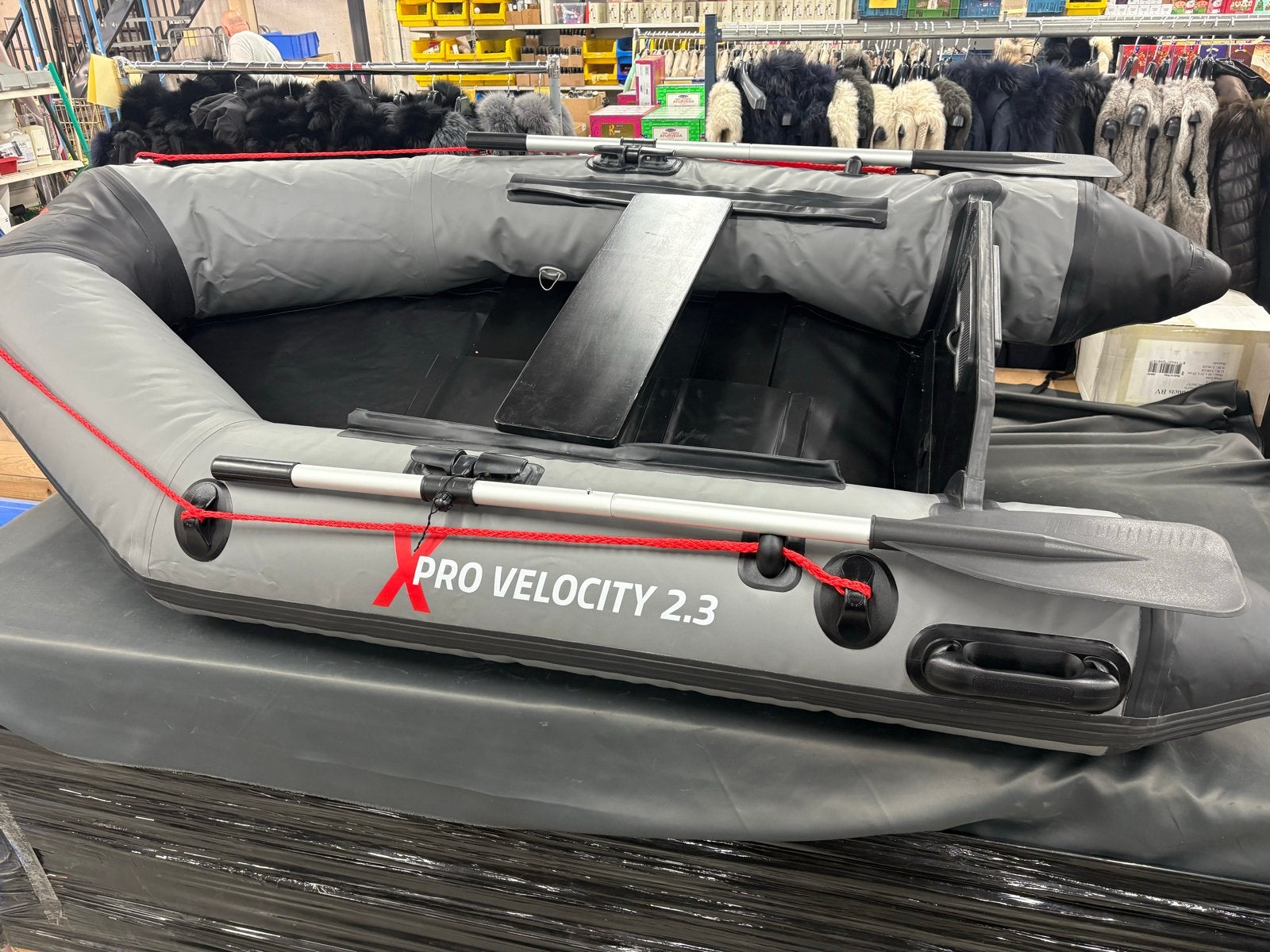 Pro Velocity 2.3 Opblaasboot nieuw leuk voor kinderen, Kinderen en Baby's, Speelgoed | Buiten | Los speelgoed, Ophalen, Nieuw