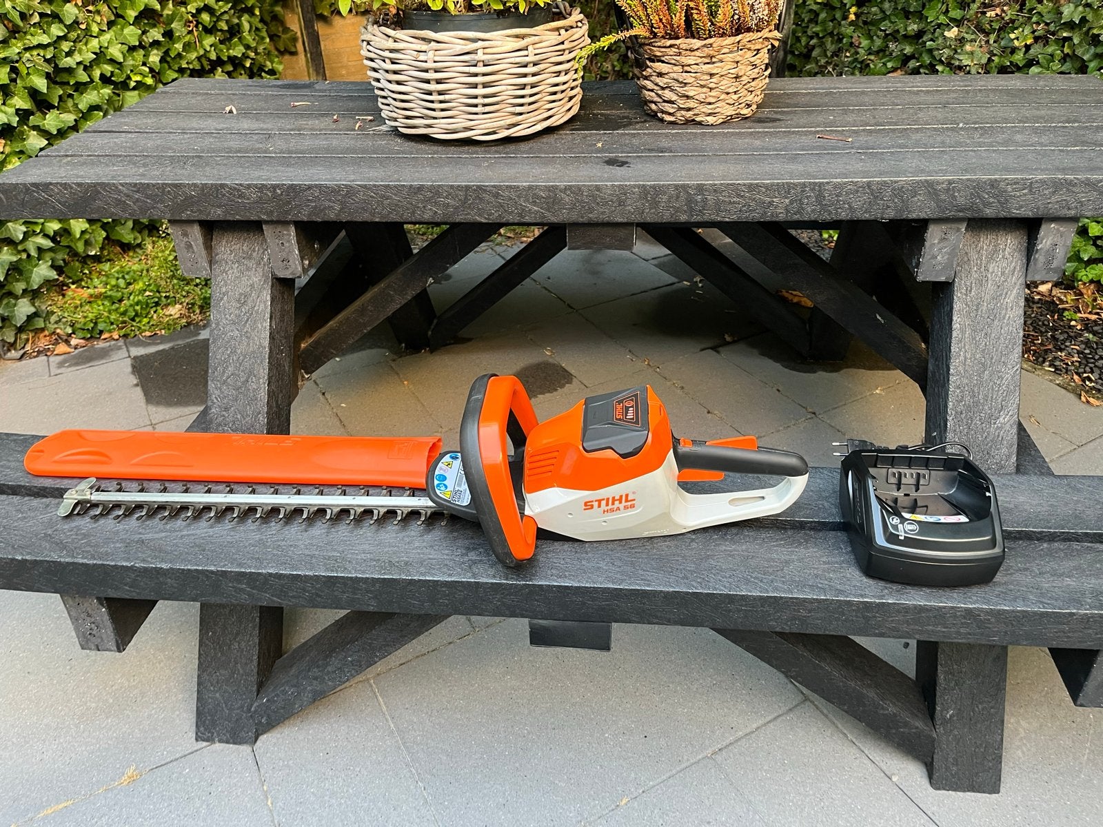 Stihl HSA 56 Heggenschaar - Zo goed als nieuw, Ophalen of Verzenden, Zo goed als nieuw, Accu