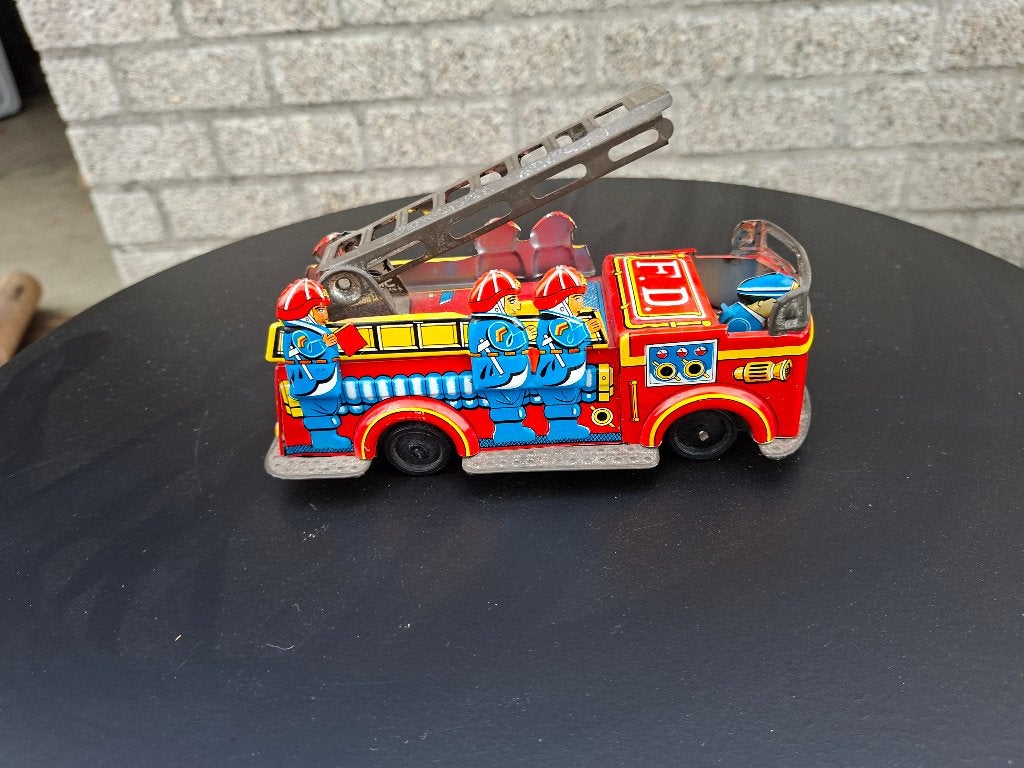 schitterende oude blikken brandweer wagen uit 1960, Antiek en Kunst, Ophalen of Verzenden