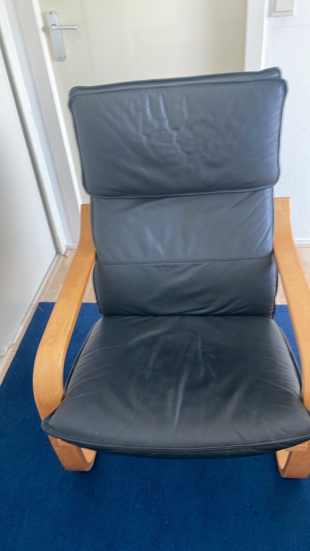 Ikea poang stoel met lederen kussen, Huis en Inrichting, Ophalen, Gebruikt, 75 tot 100 cm, 50 tot 75 cm