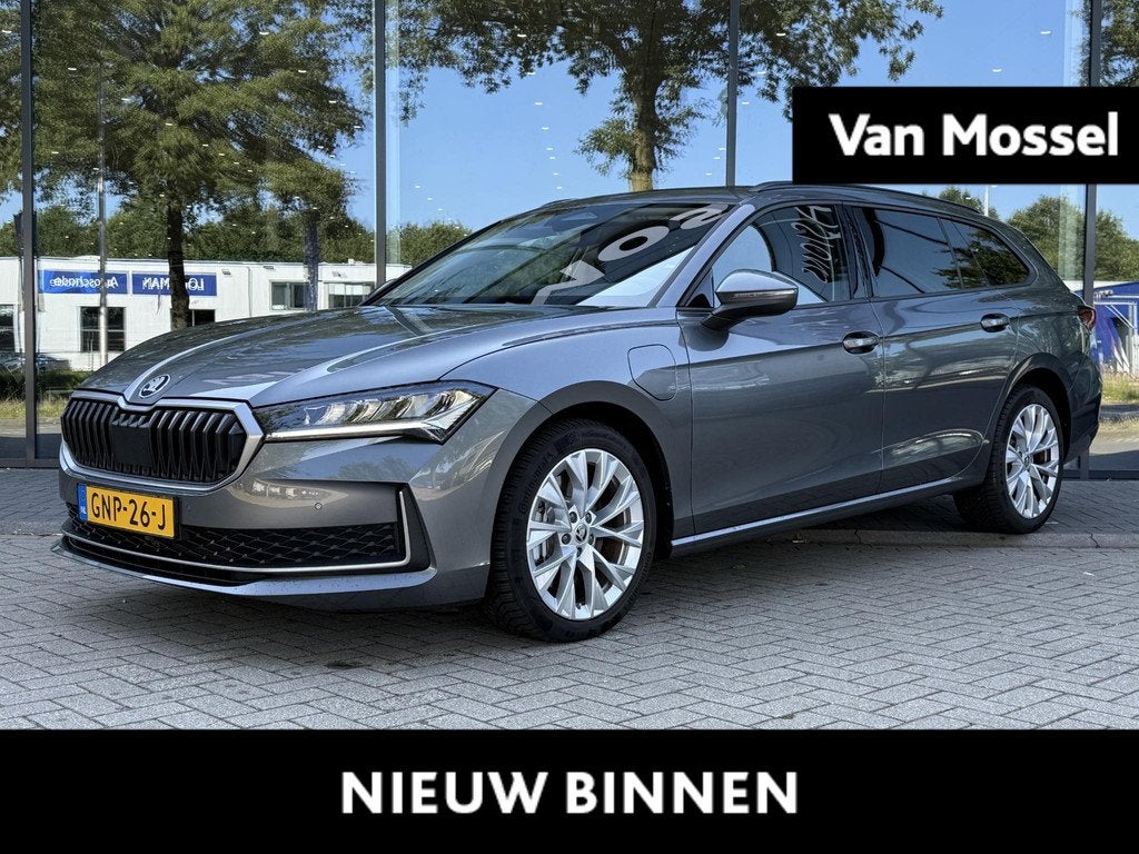 Skoda Superb Combi 1.5 TSI PHEV Edition | TREKHAAK WEGKLAPBA, Auto's, Skoda, Bedrijf, Te koop, Superb, ABS, Achteruitrijcamera