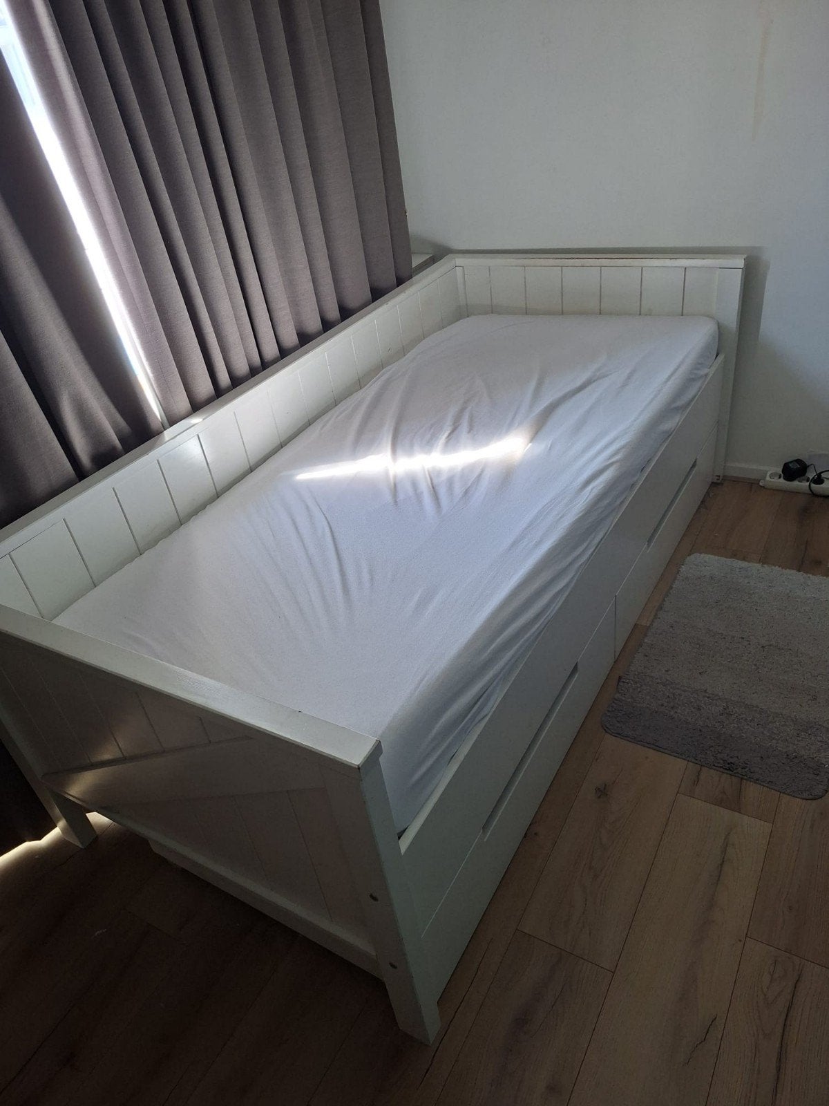 Eenpersoonsbed 90x200 met nachtkastje en lades, Ophalen, Gebruikt, 90 cm, Eenpersoons