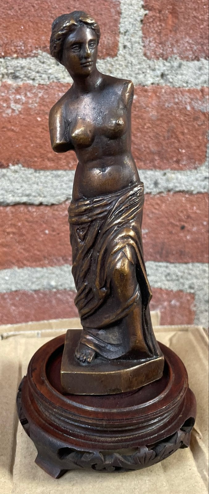 Bronzen veeldje Venus de Milo H14 cm, Antiek en Kunst, Kunst | Beelden en Houtsnijwerken, Minder dan 20 cm, Ophalen of Verzenden