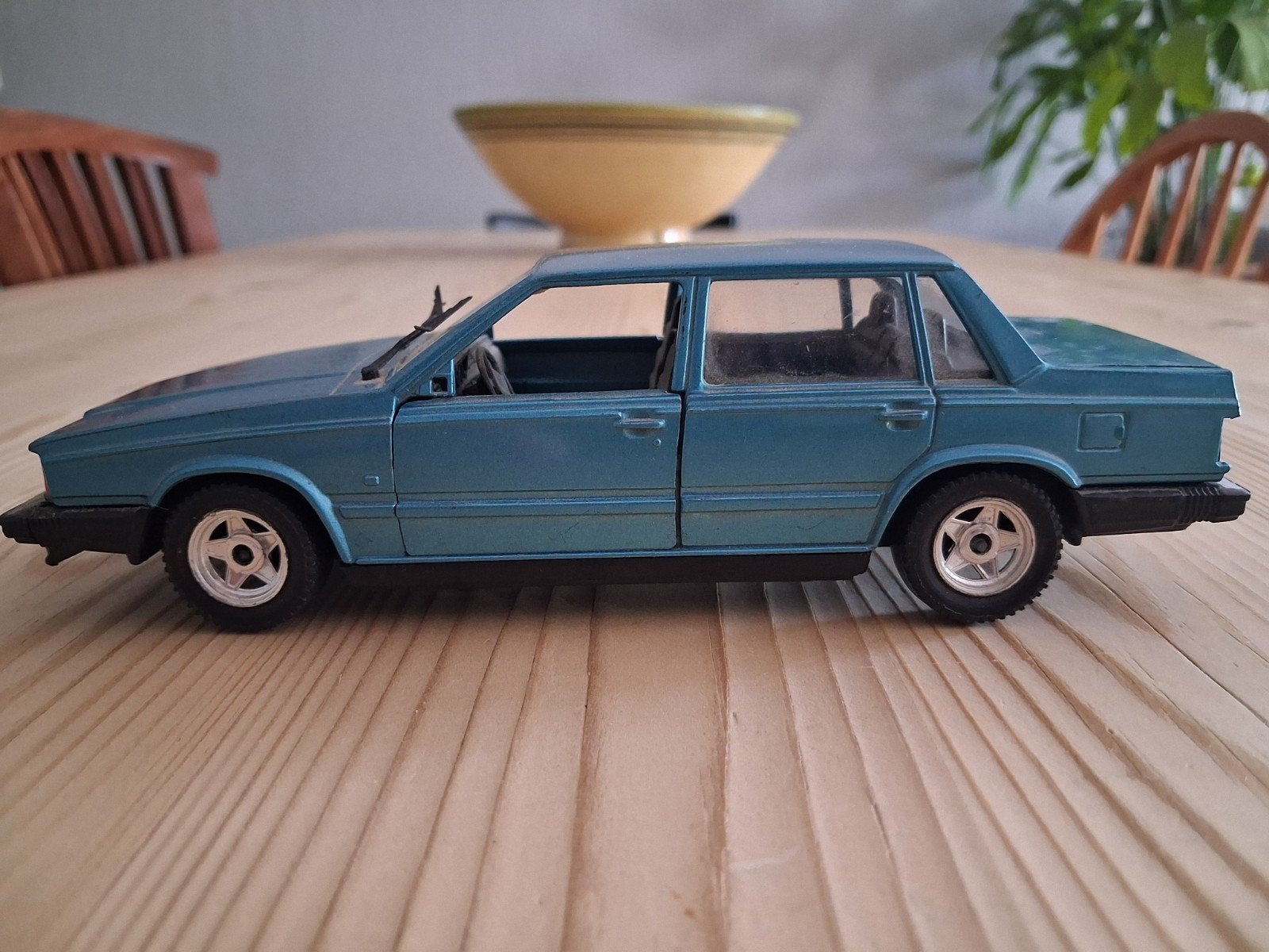 Polistil Volvo 760, Hobby en Vrije tijd, Modelauto's | 1:24, Ophalen of Verzenden, Gebruikt, Overige merken