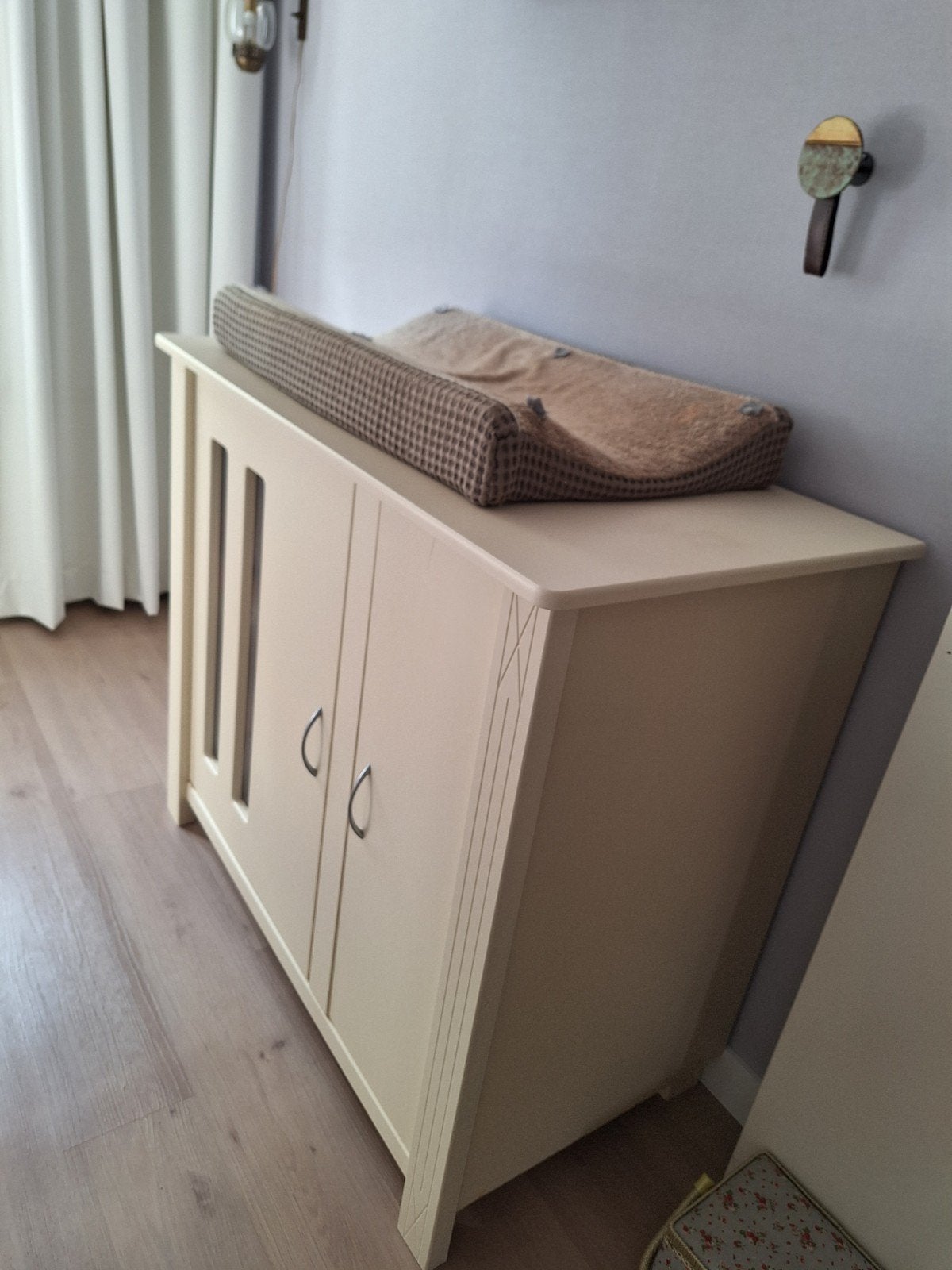 Complete kinderkamer; ledikantje, kast en commode, Kinderen en Baby's, Kinderkamer | Complete kinderkamers, Ophalen, Jongetje of Meisje