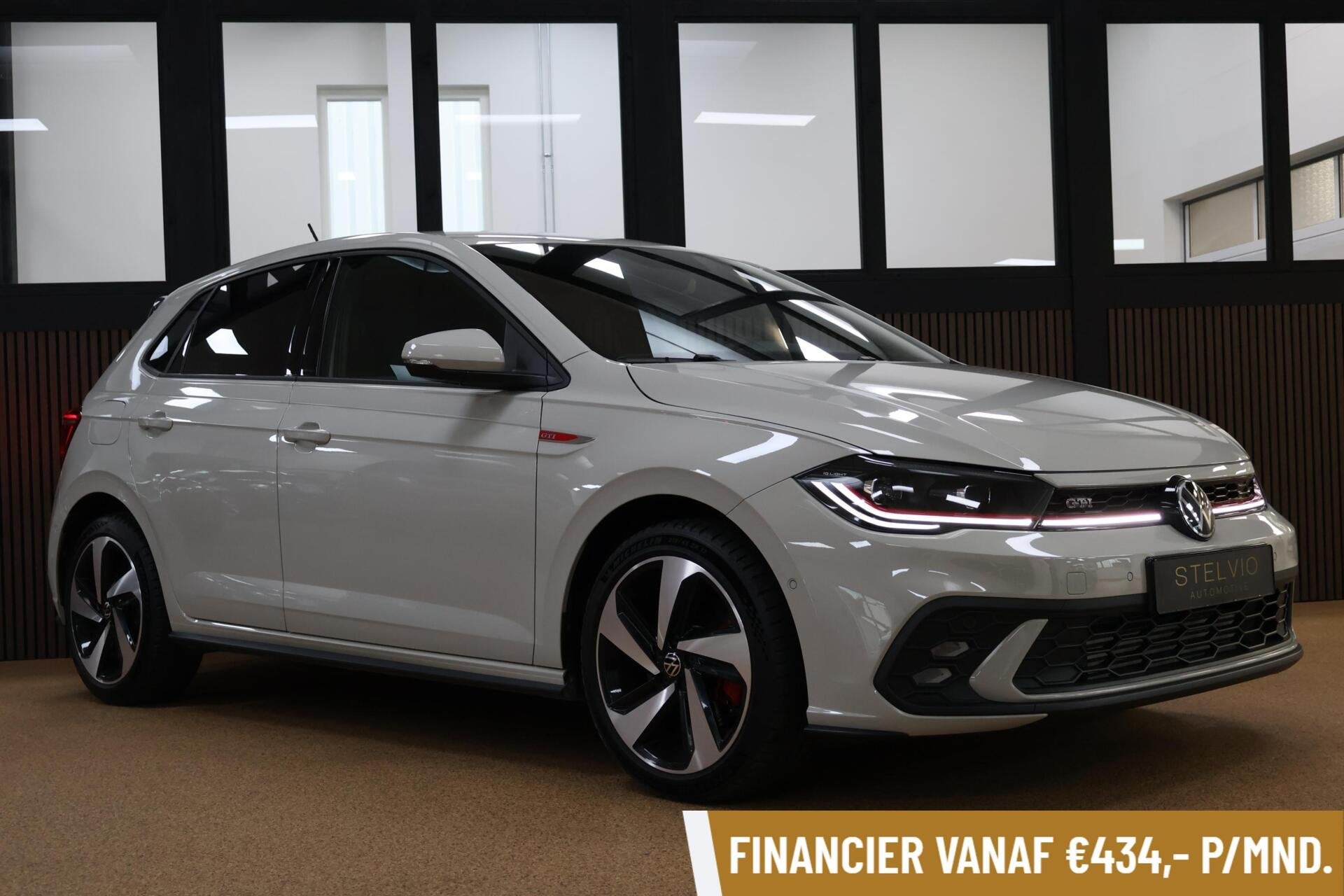 Volkswagen Polo GTI 2.0 TSI DSG | 207 PK | 10.889 km | Ascot, Gebruikt, 4 cilinders, Bedrijf, Parkeerassistent