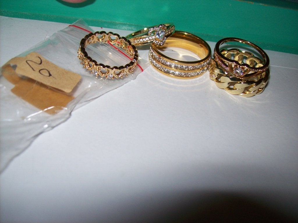 Ringen Goudkleur 5 x Strass Modellen Maat 20, 20 of groter, Nieuw, Dame of Heer, Goud