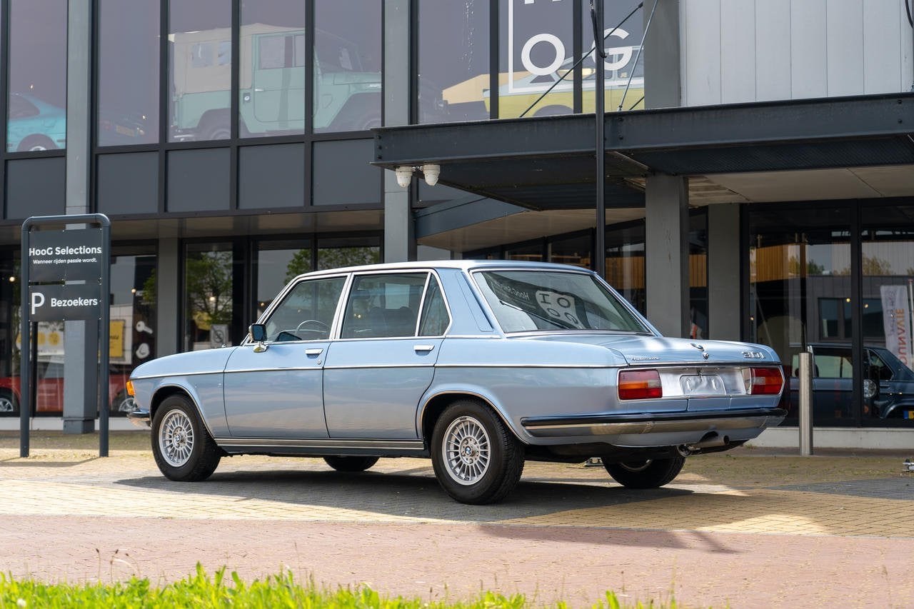 BMW 7 Serie E3 3.0 Li (bj 1977, automaat), Auto's, Oldtimers, Automaat, Leder en Stof, Origineel Nederlands, Bedrijf