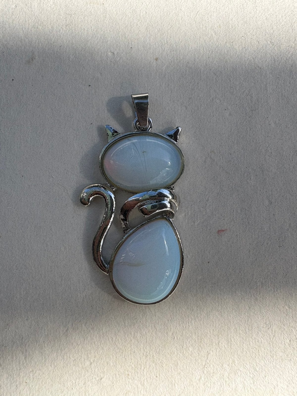 Opaline kat hanger metaal, Ophalen of Verzenden, Nieuw, Zilver, Overige materialen