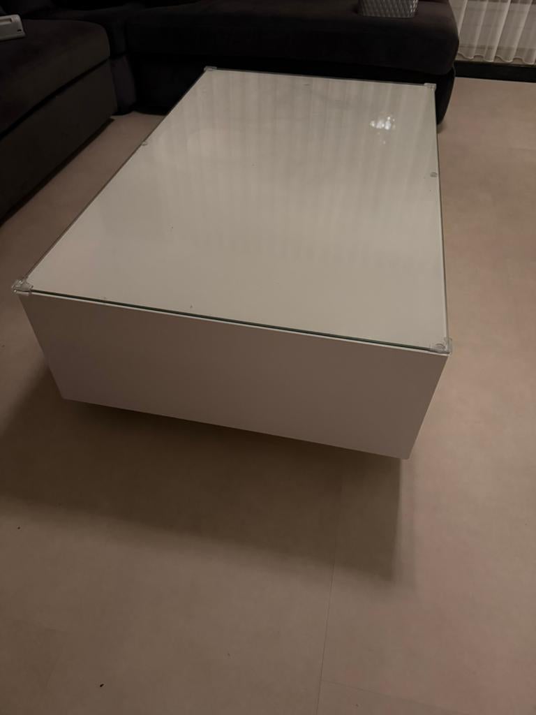 Moderne salontafel met glazen blad, Ophalen, 100 tot 150 cm, 50 tot 100 cm, Zo goed als nieuw
