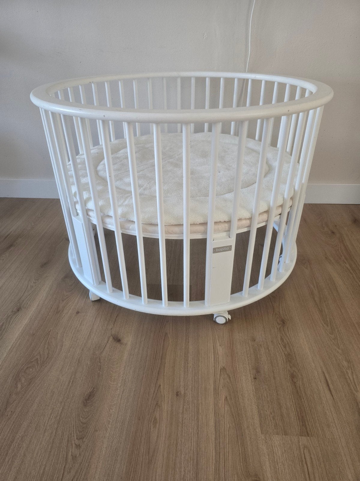 Bopita ronde box wit 90cm, Kinderen en Baby's, Boxen, Ophalen, Zo goed als nieuw, Rond, Boxkleed