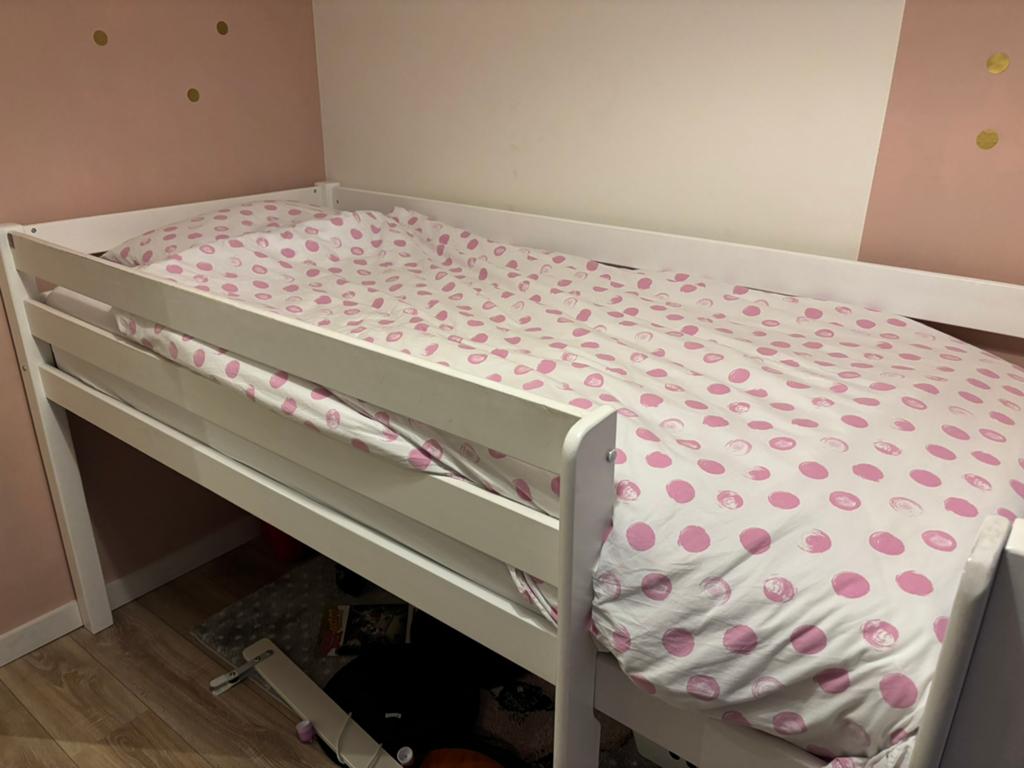 Witte halfhoogslaper, Ophalen, 85 tot 100 cm, Gebruikt, Lattenbodem