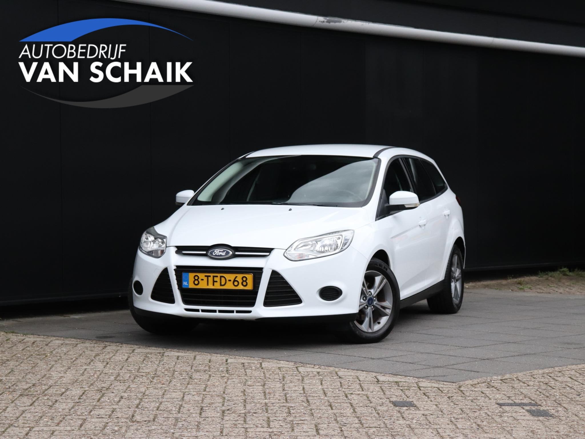 Ford Focus Wagon 1.0 EcoBoost Edition | TREKHAAK | CRUISE |, Euro 5, Gebruikt, Zwart, Wit