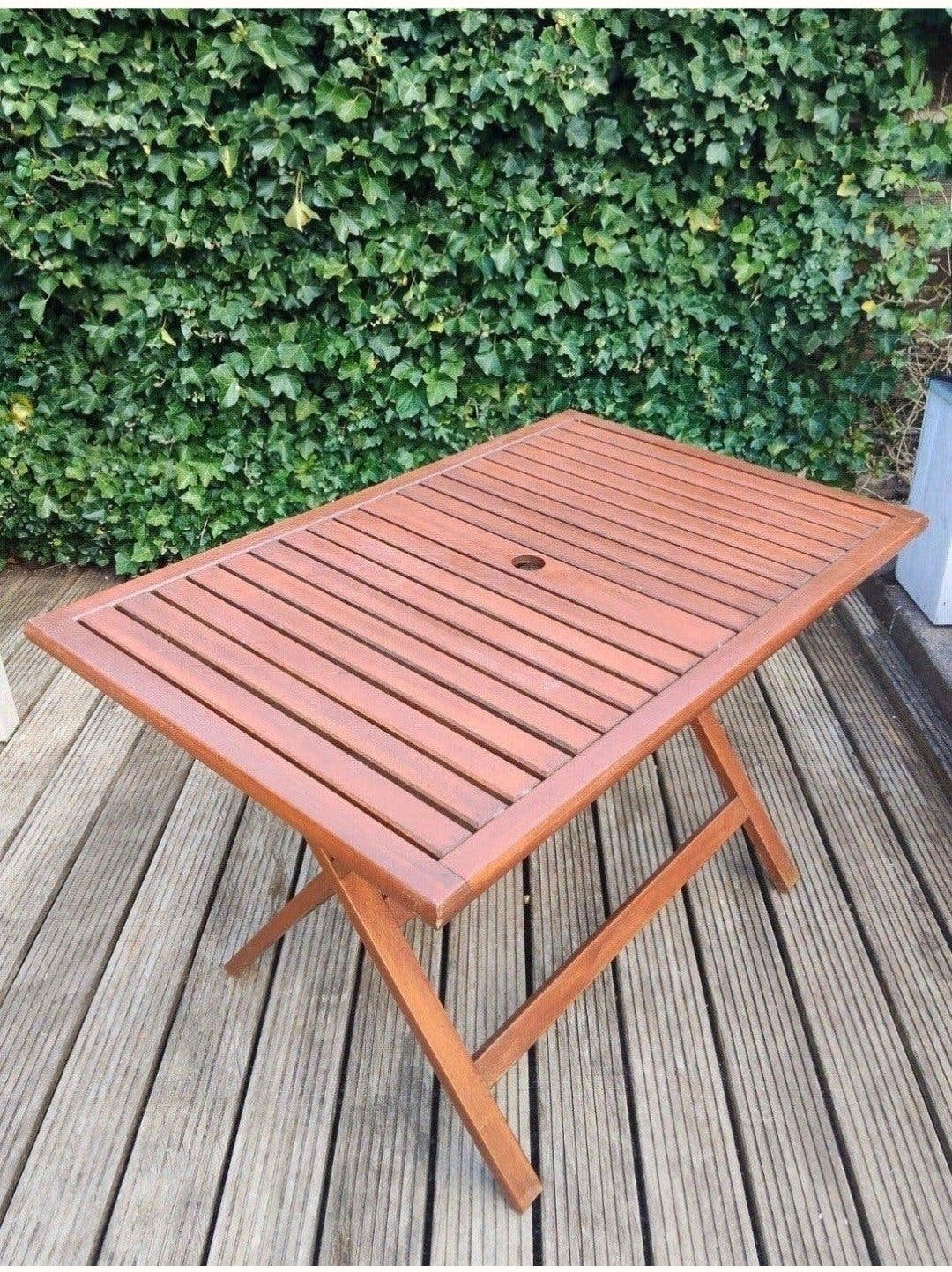 Prachtige Tuintafel hout, stevig, opklapbaar, Ophalen, Rond, Hout