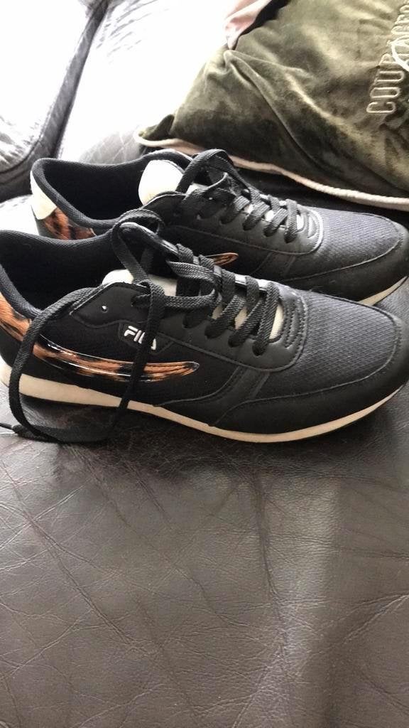 Fila sneakers zwart maat 41, Ophalen of Verzenden, Gebruikt, Schoenen