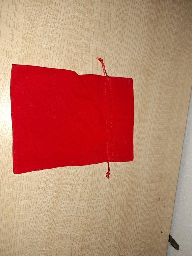 rood zakje, Ophalen of Verzenden, Zo goed als nieuw