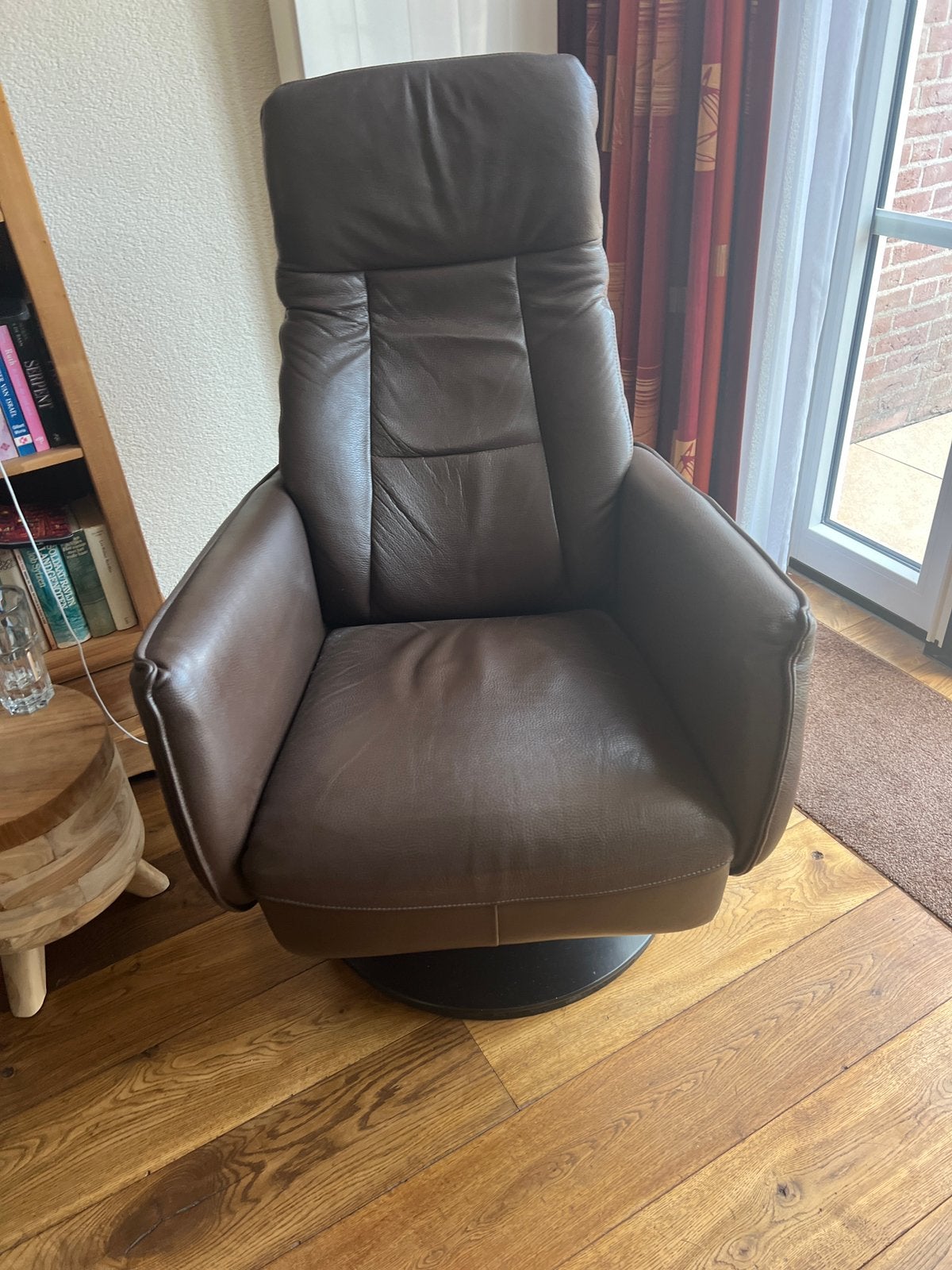 Twee lederen relaxfauteuils als nieuw, Huis en Inrichting, Fauteuils, Ophalen, Zo goed als nieuw, 75 tot 100 cm, 50 tot 75 cm