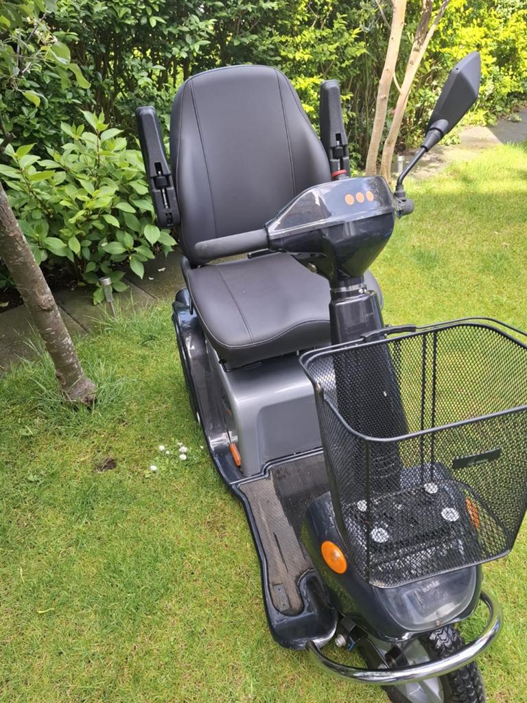 Een mooie scootmobiel solo 3, Ophalen