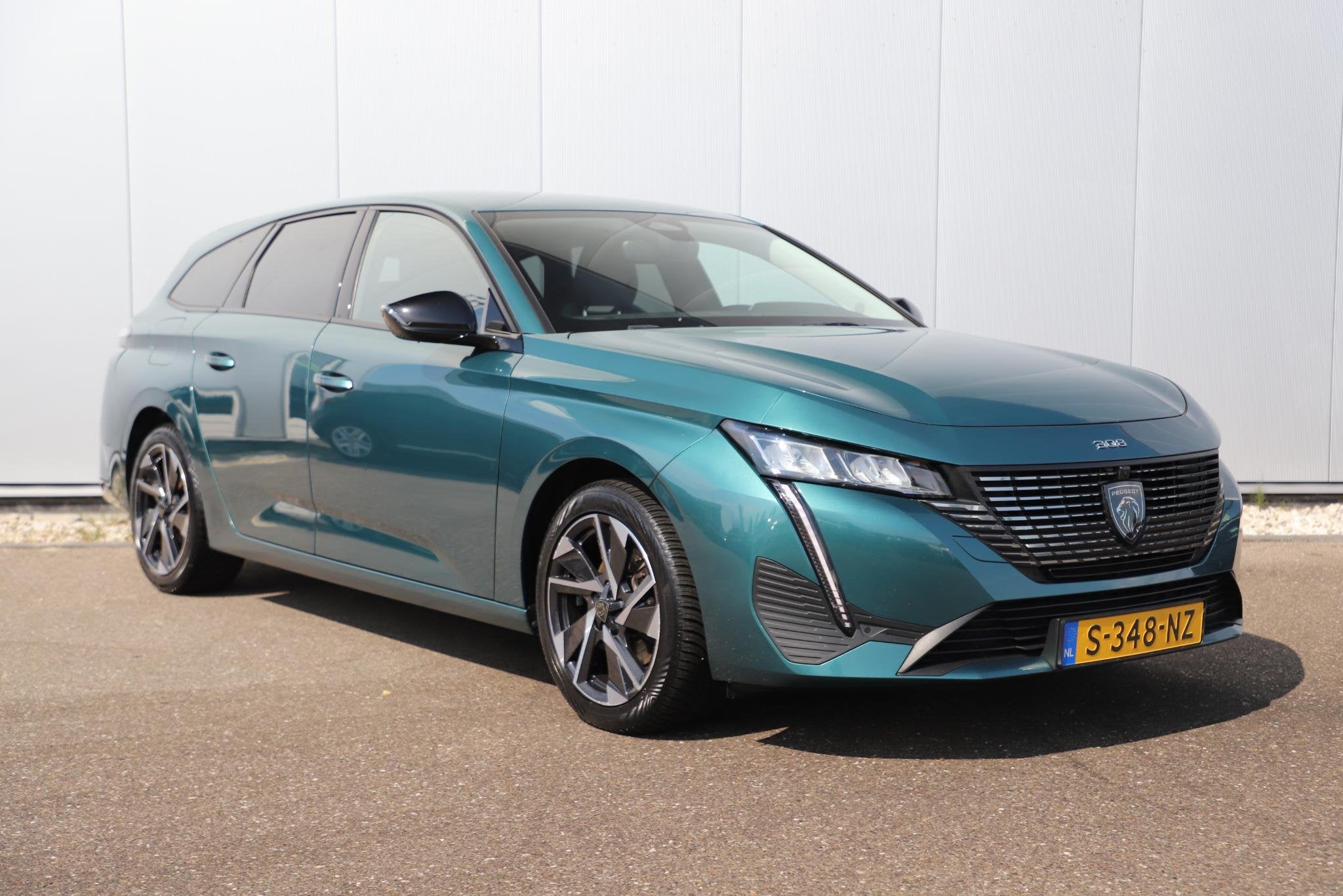 Peugeot 308 SW 1.2 PureTech Allure Pack Business Trekhaak Vi, Auto's, Peugeot, Voorwielaandrijving, Parkeersensor, 1199 cc, Met garantie (alle)