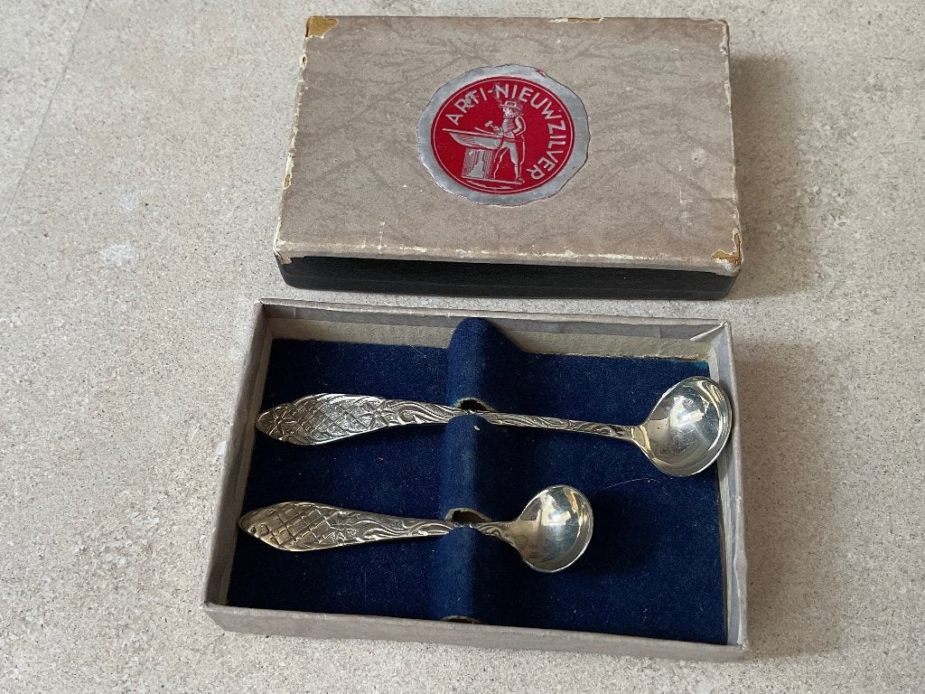 2 Art Nouveau verzilverde lepeltjes Arti uit 1914 in doosje, Verzenden