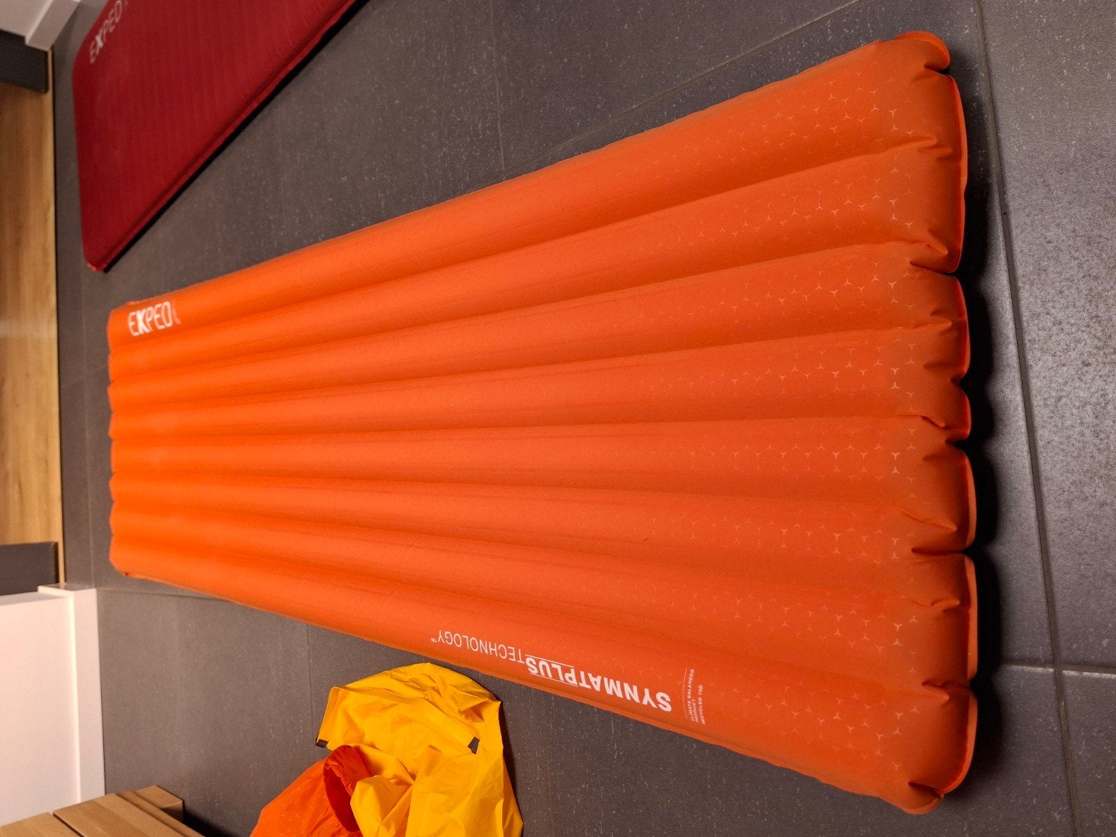 Exped Synmat Plus Slaapmat - 197x65 Lichtgewicht & Duurzaam, Ophalen of Verzenden, Zo goed als nieuw, 1-persoons