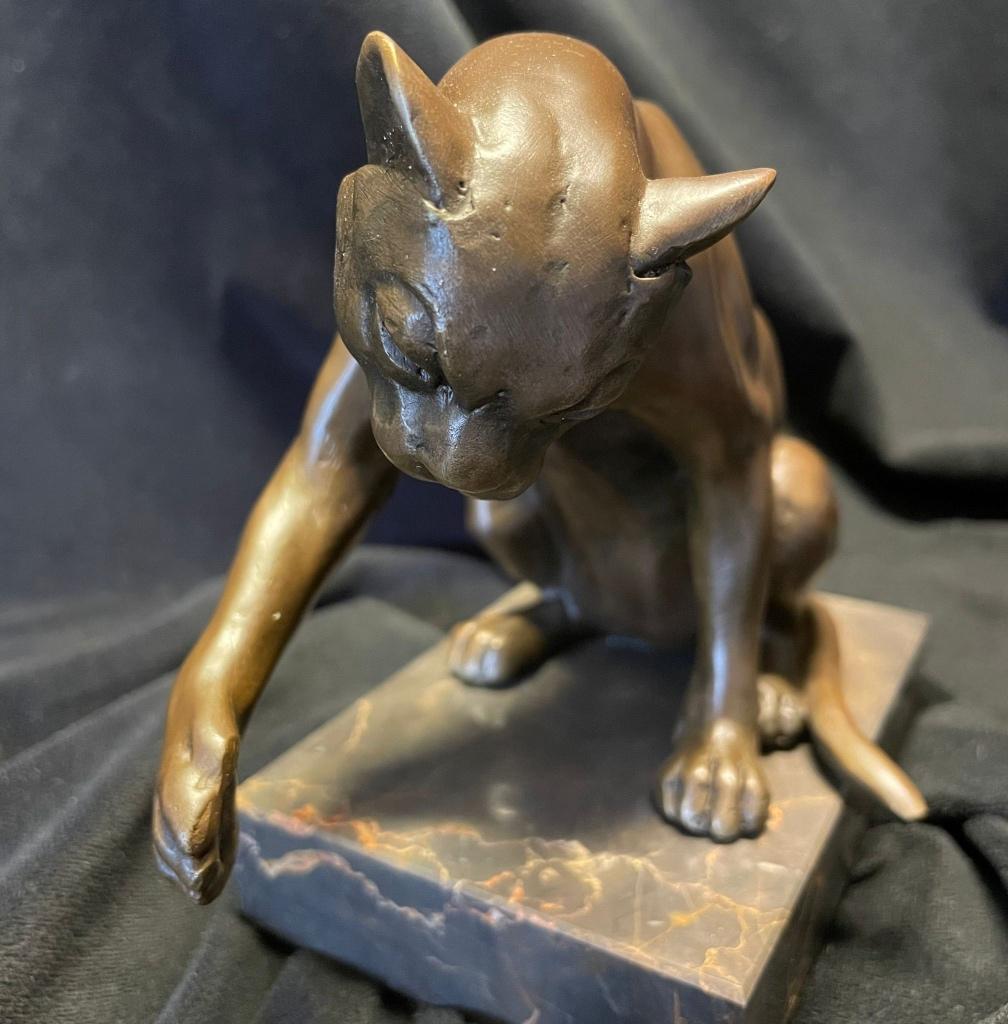 Zittende Poes op natuurstenen sokkel.Brons, Ophalen of Verzenden, Gemerkt, Brons, Beeld