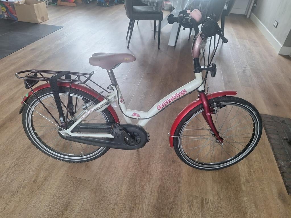 Batavus 22 inch meisjesfiets - Wit/Rood, Fietsen en Brommers, Fietsen | Meisjes, Ophalen, 22 inch, Gebruikt, Velgrem