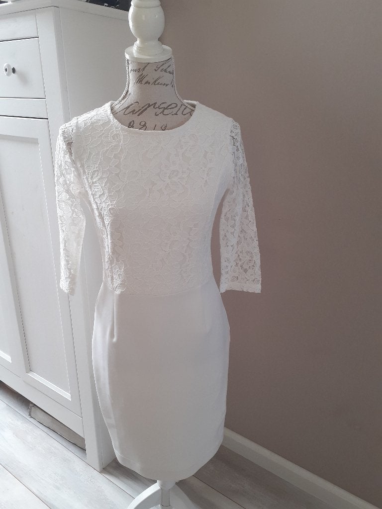 Prachtig off-white kant jurk merk EMMA, maat 36, Nieuwstaat!, Wit, Ophalen of Verzenden, Zo goed als nieuw, Knielengte