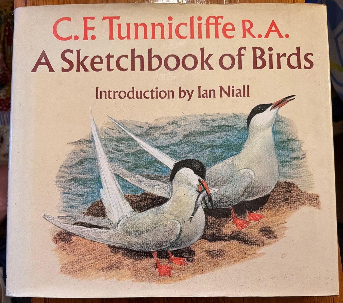 A Sketchbook of Birds - C.F. Tunnicliffe R.A., Ophalen of Verzenden, Zo goed als nieuw, Vogels