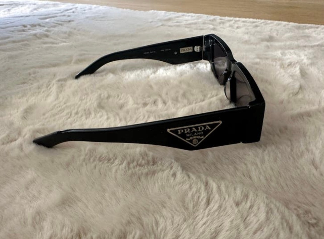 Zonnebril prada, Gebruikt, Zonnebril, Prada, Zwart