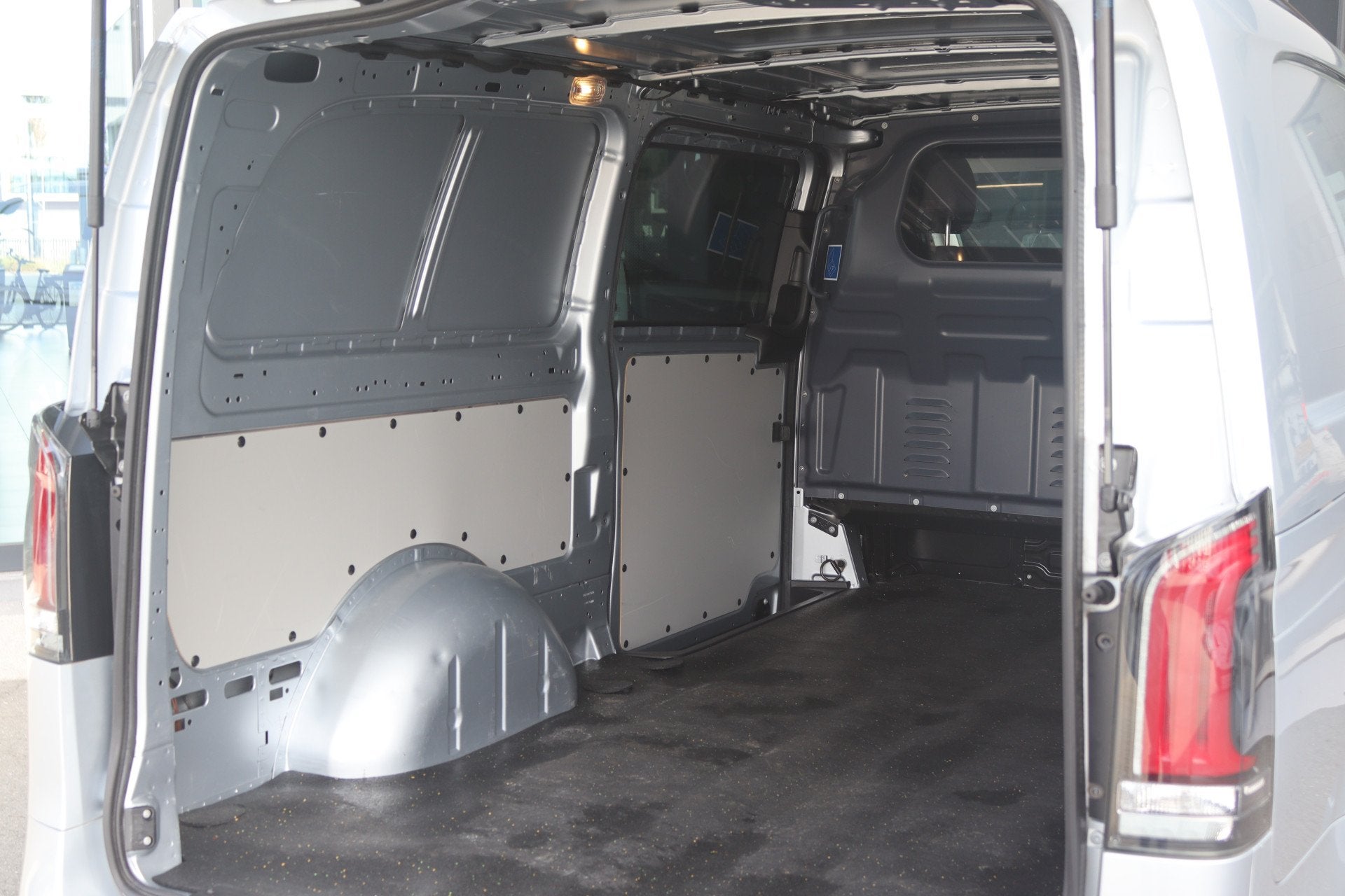 Mercedes-Benz Vito 119 CDI Aut. L3 |NAVI AIRCO/MBUX/2X SCHUI, Auto's, Automaat, Euro 6, 2500 kg, Bedrijf