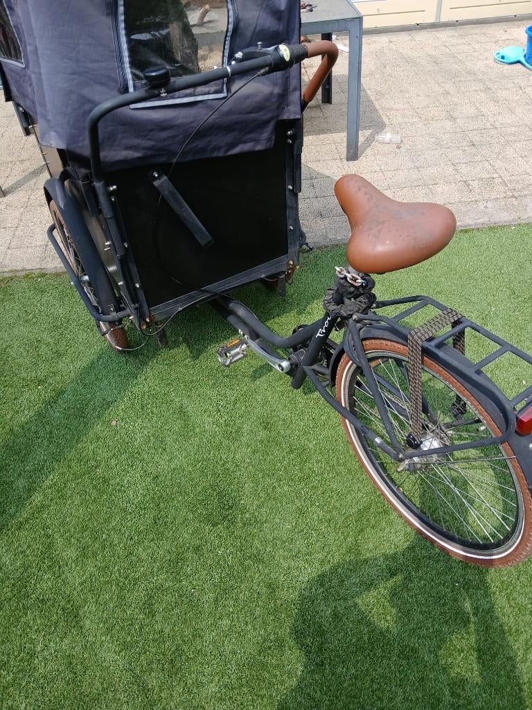 Vogue Troy bakfiets (NIET elektrisch), 4 kinderen of meer, Gebruikt, Huif, Velgrem