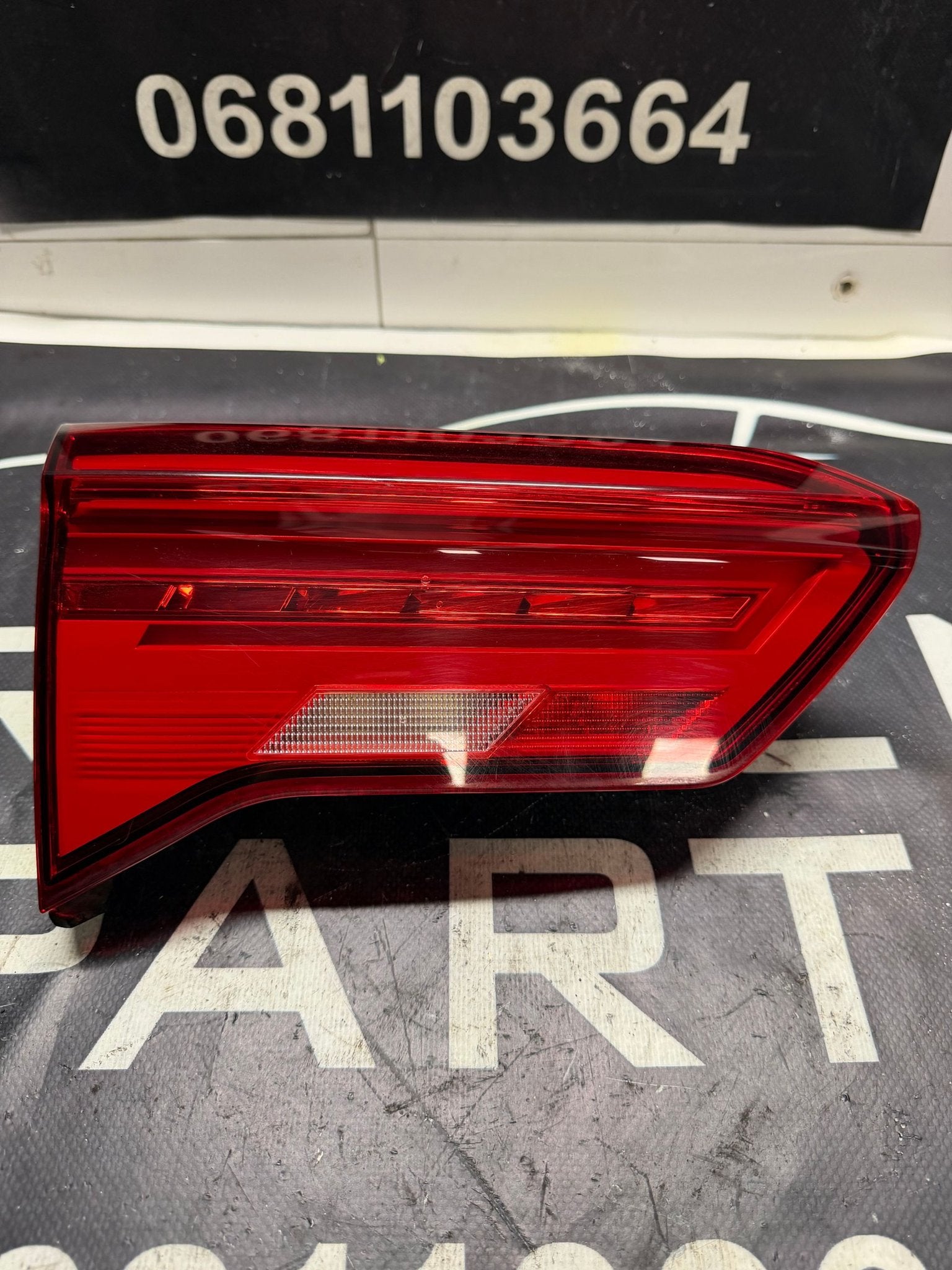 Volkswagen T-Roc Achterlicht Links Binnen LED 2GA945093, Gebruikt, -, Volkswagen, -