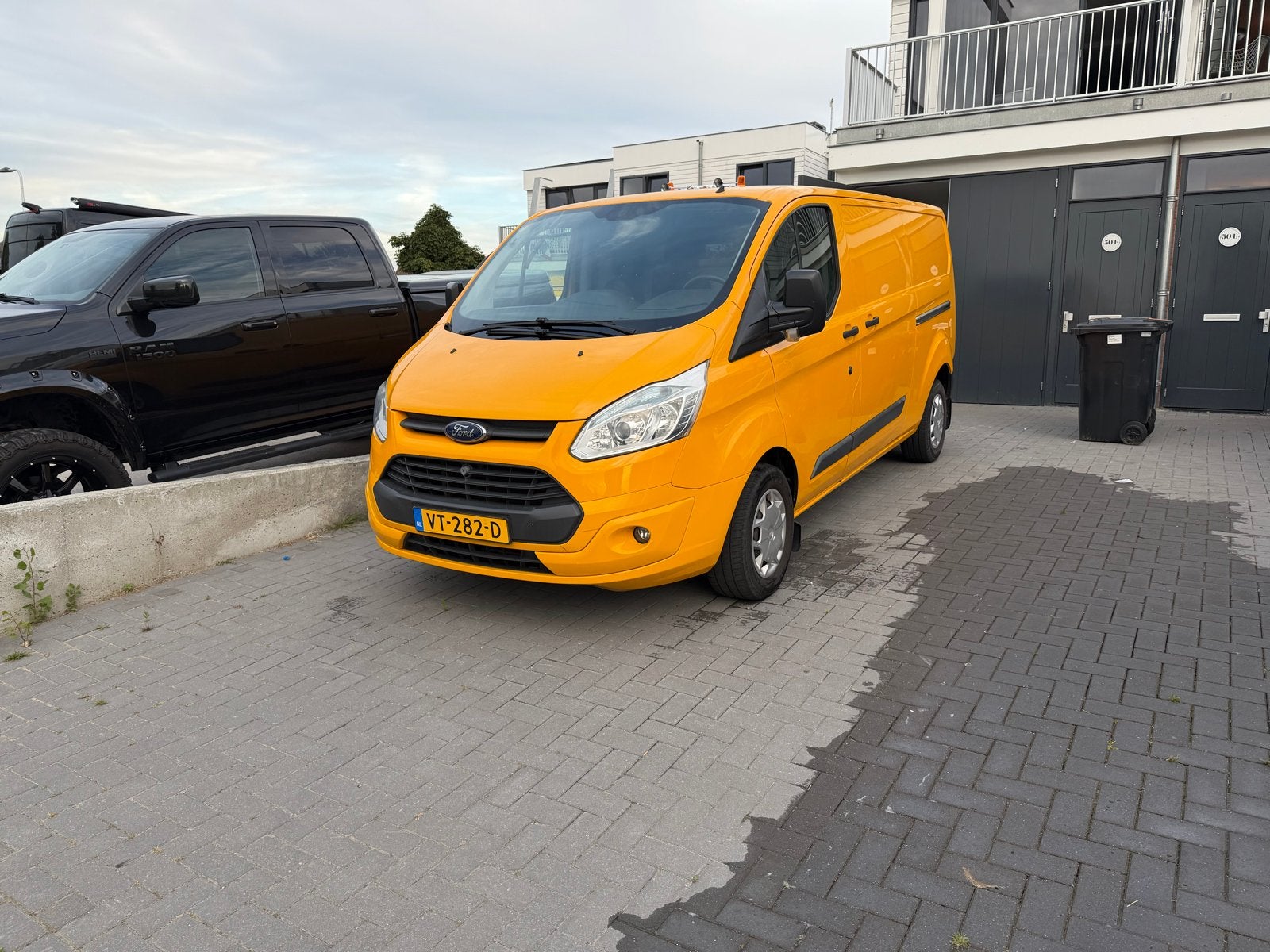 Ford Transit Custom 2.2 Tdci 125PK L2h1 2016, Auto's, Bestelauto's, Voorwielaandrijving, Euro 5, Zwart, 4 cilinders