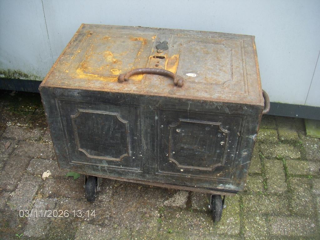 ijzeren kist, Antiek en Kunst, Ophalen