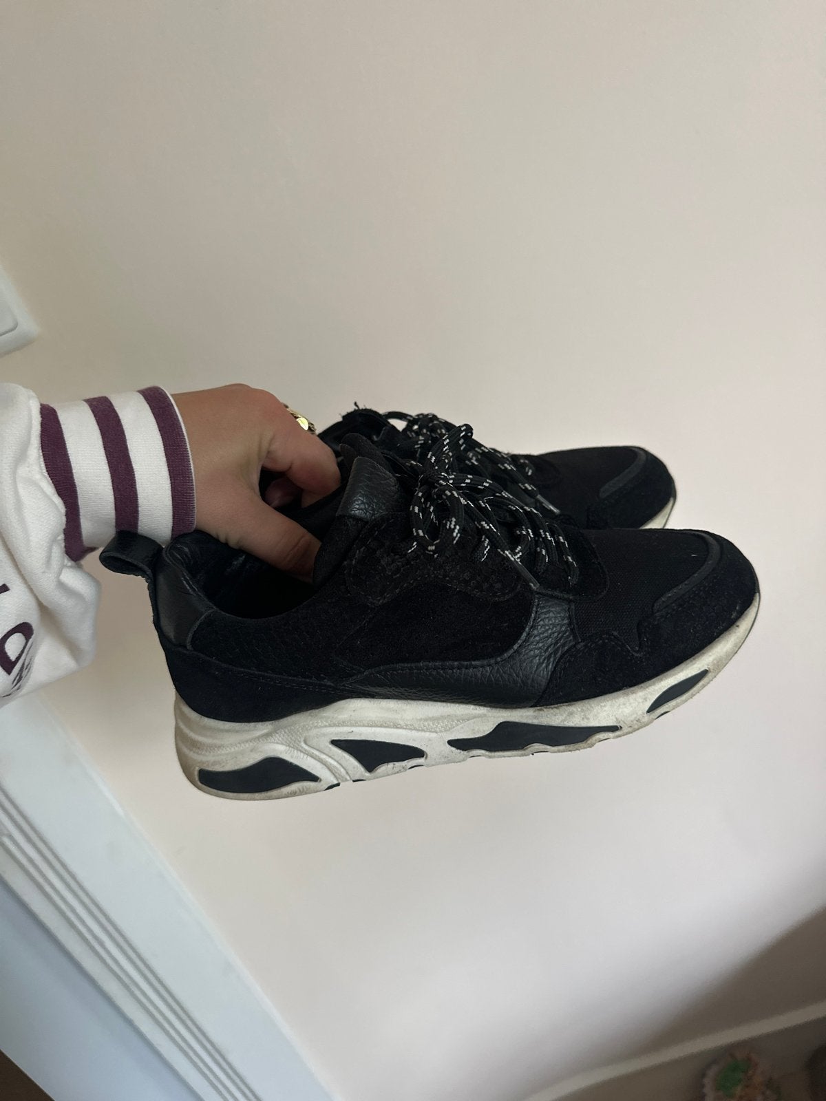 Juul & Belle sneakers met goed voetenbed, Ophalen of Verzenden, Gedragen, Zwart, Sneakers of Gympen