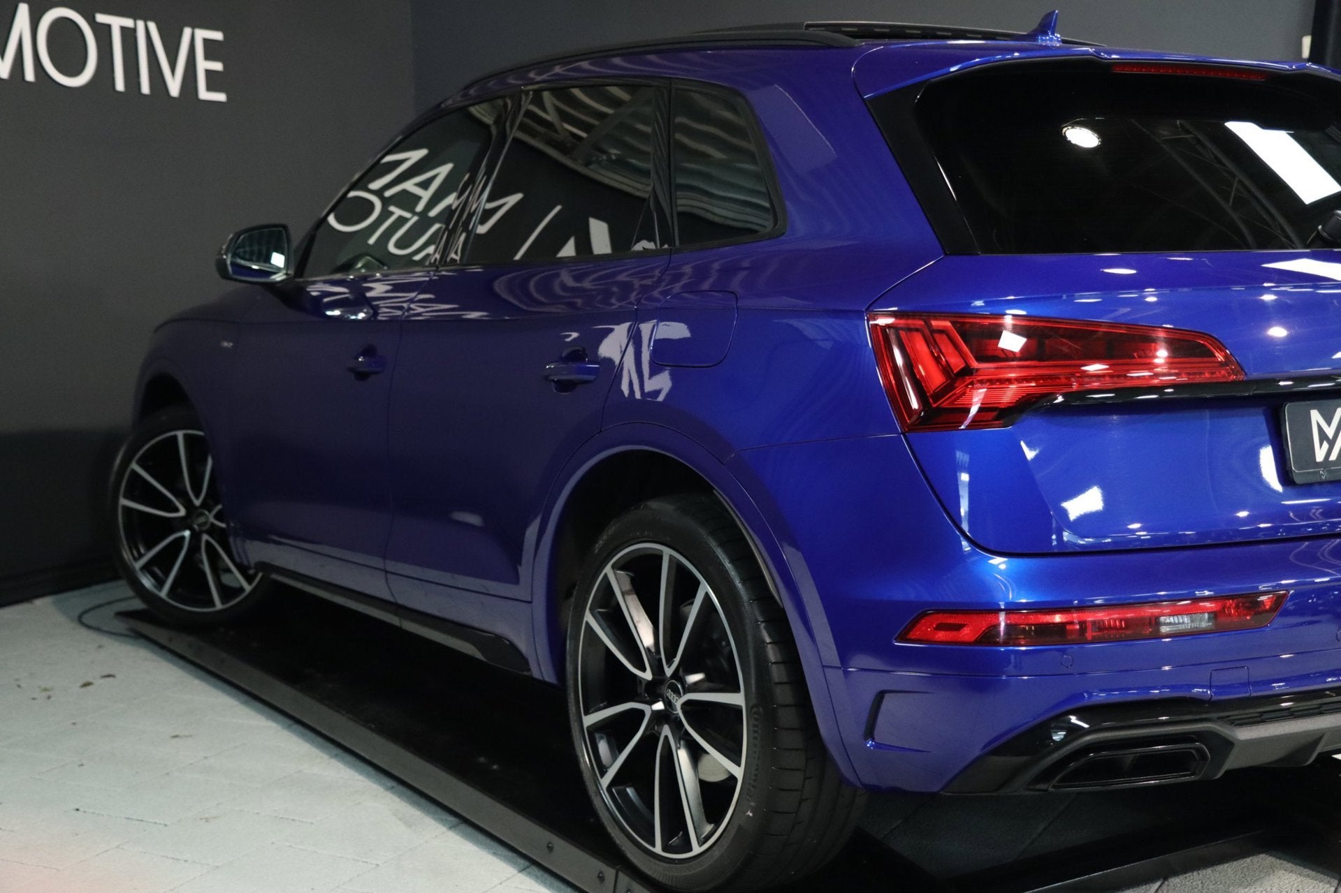 Audi Q5 55 TFSI e 3x S-Line QUATTRO / PANO / HUD / MEMORY /, Auto's, Audi, Automaat, Gebruikt, Zwart, 4 cilinders