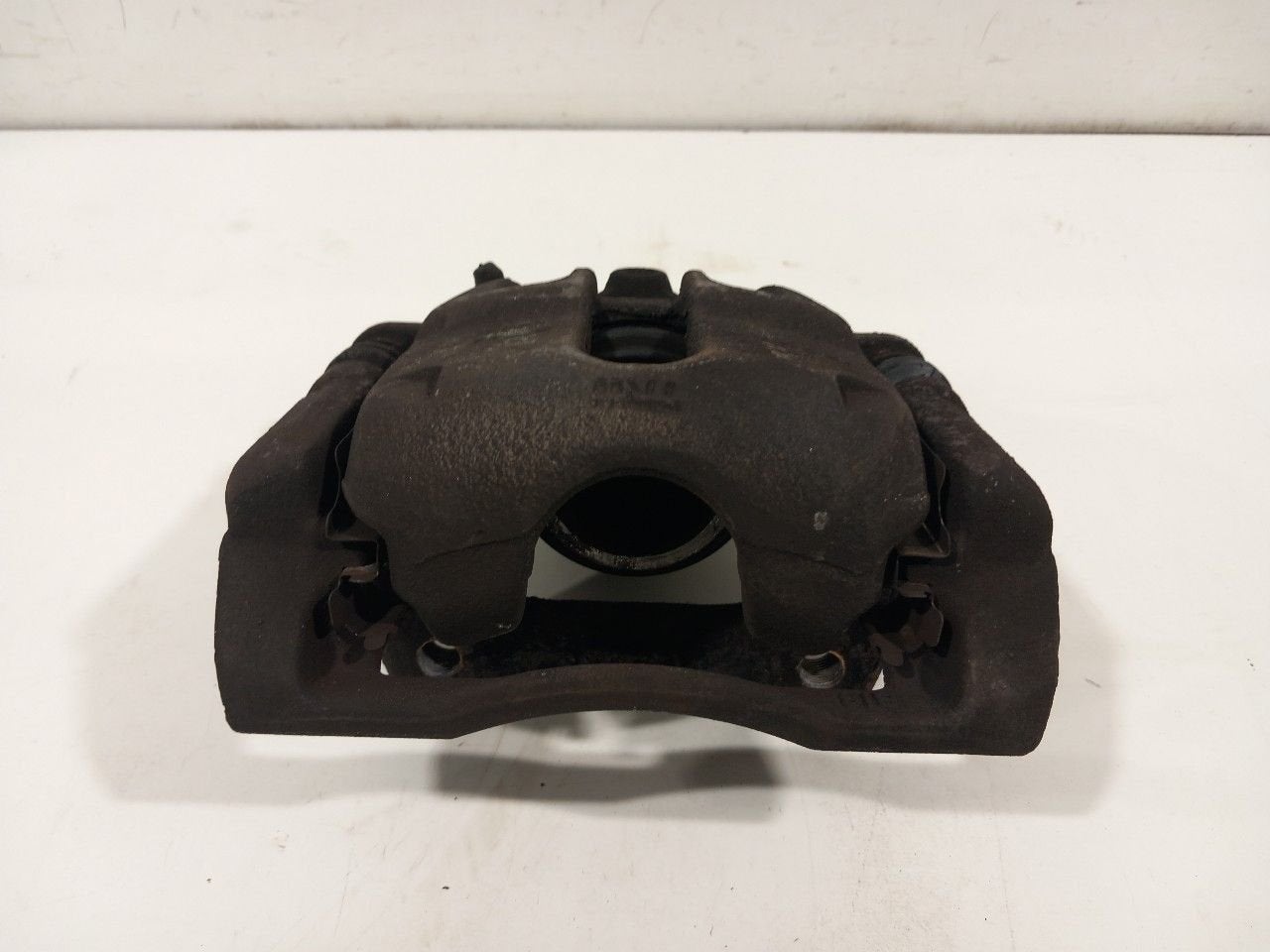 Remklauw rechts voor Nissan Note, Onderdelen@venauto.nl, Van der Ven Autorecycling B.V., Gebruikt, Ettenseweg 76, 4706 PB Roosendaal, The Netherlands