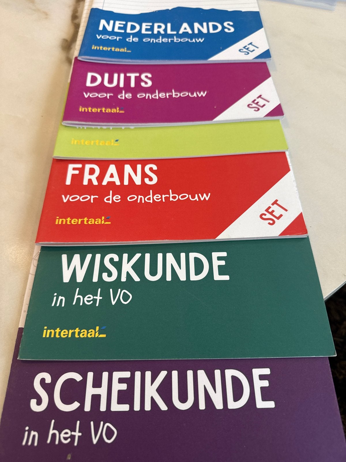 Intertaal Spiekboeken Set - Nederlands, Duits, Frans, Wiskun, Boeken, Schoolboeken, Ophalen of Verzenden, Zo goed als nieuw, VMBO
