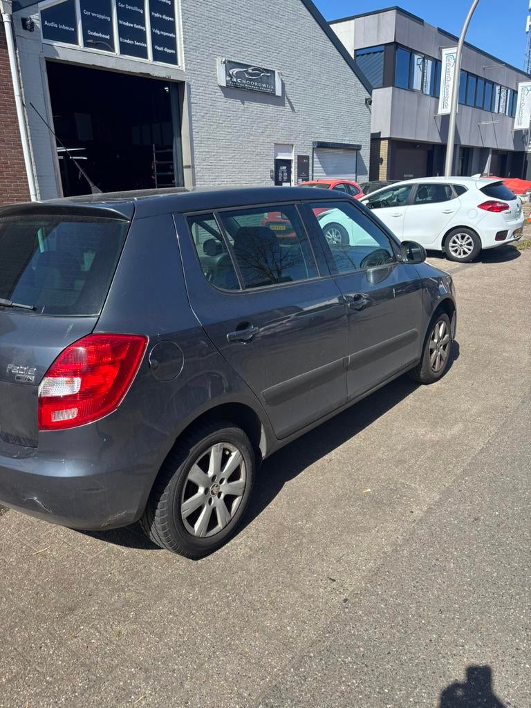 Skoda Fabia 1.4 16V 63KW 2009 Grijs, Ophalen